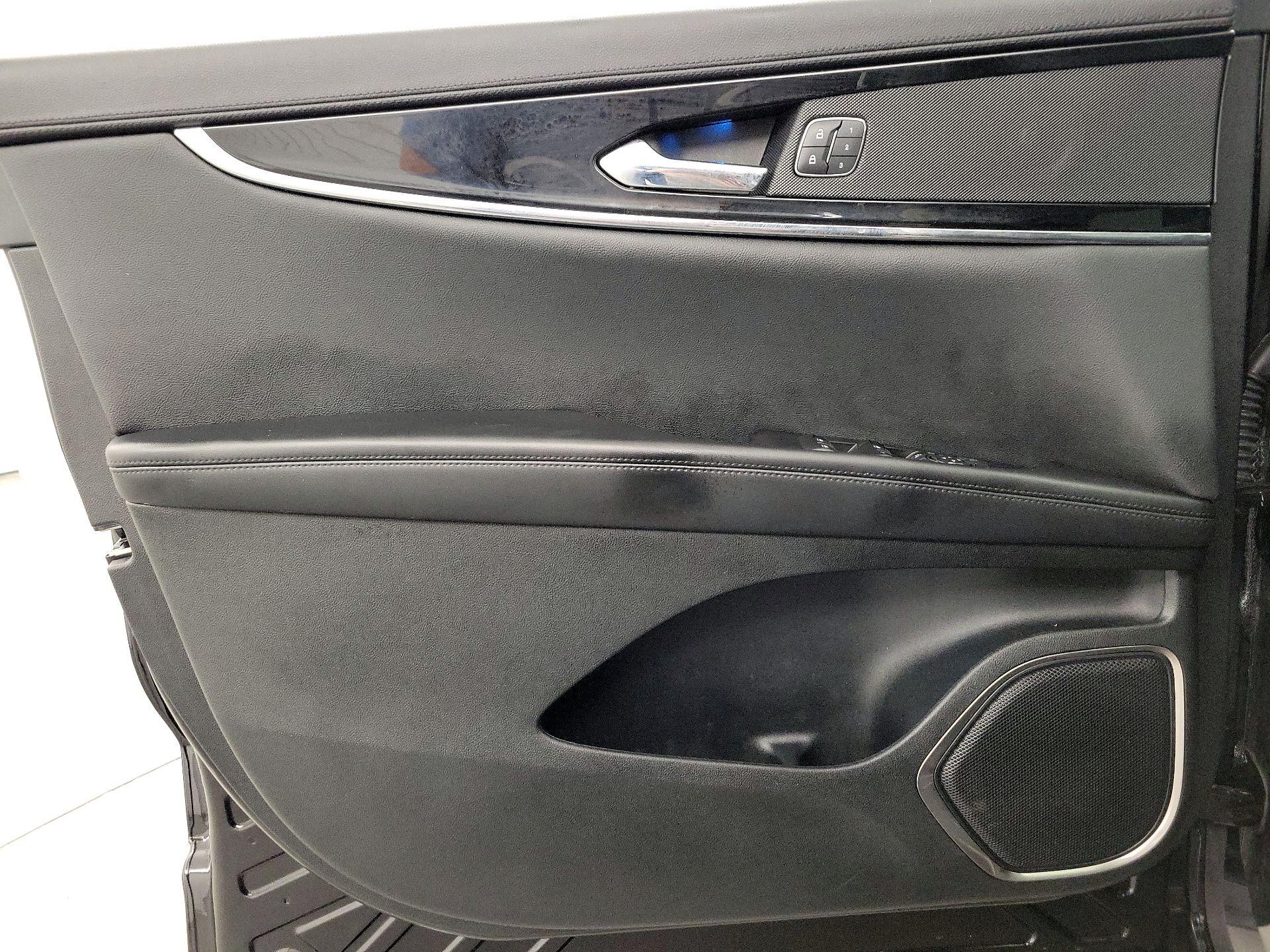 Thumbnail: 2022 Lincoln Nautilus - 12