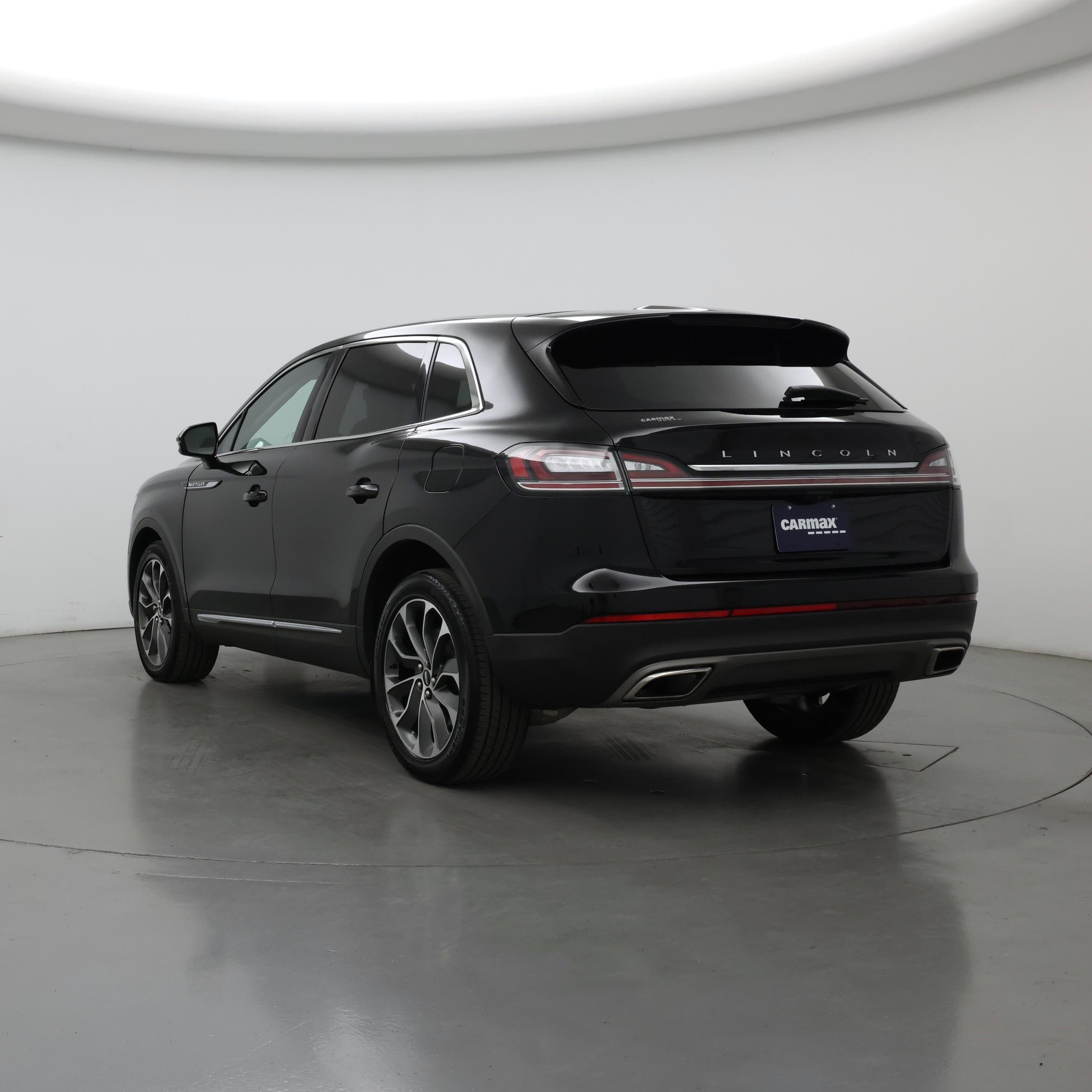 Thumbnail: 2022 Lincoln Nautilus - 2