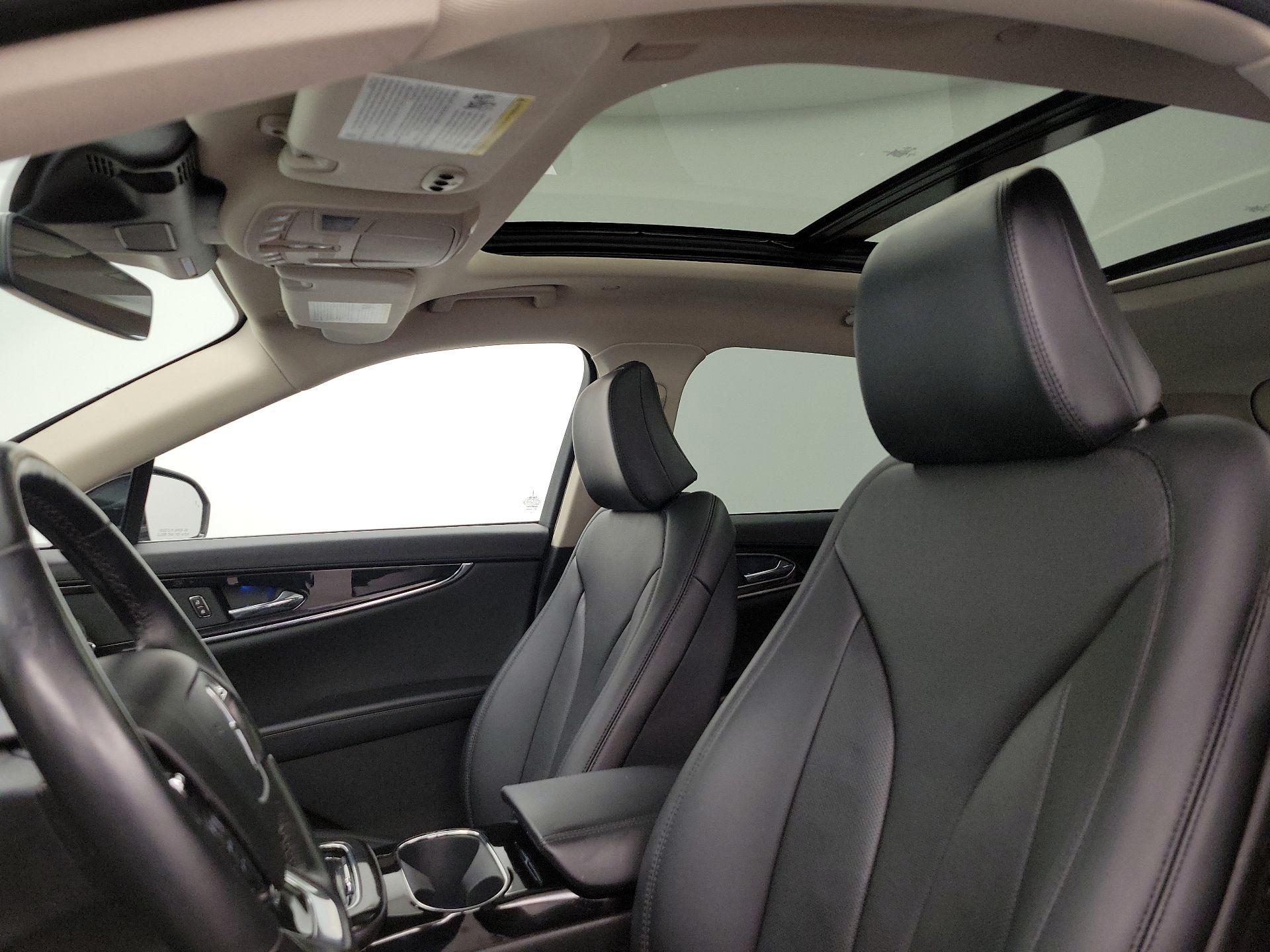 Thumbnail: 2022 Lincoln Nautilus - 20