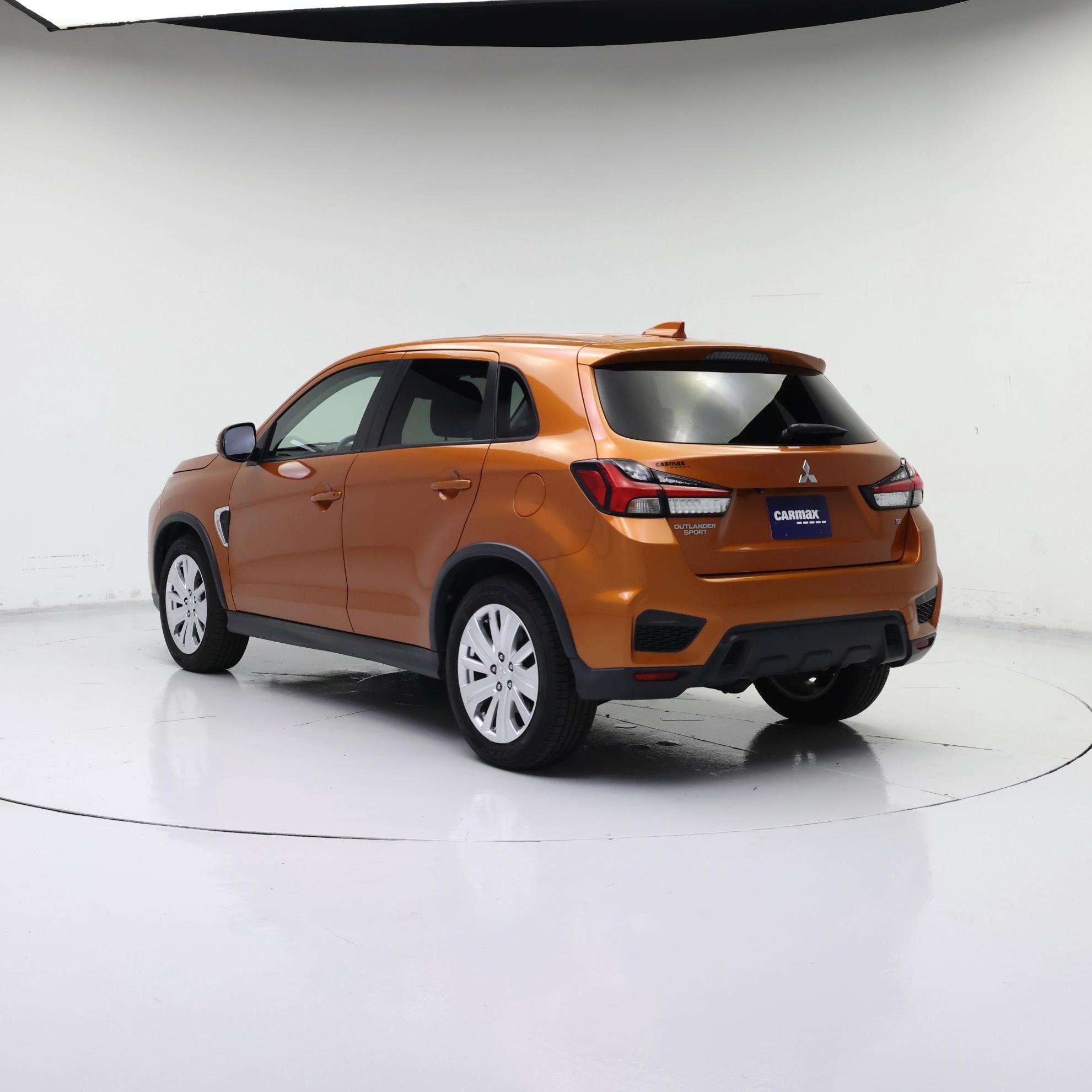 Thumbnail: 2020 Mitsubishi Outlander Sport - 2