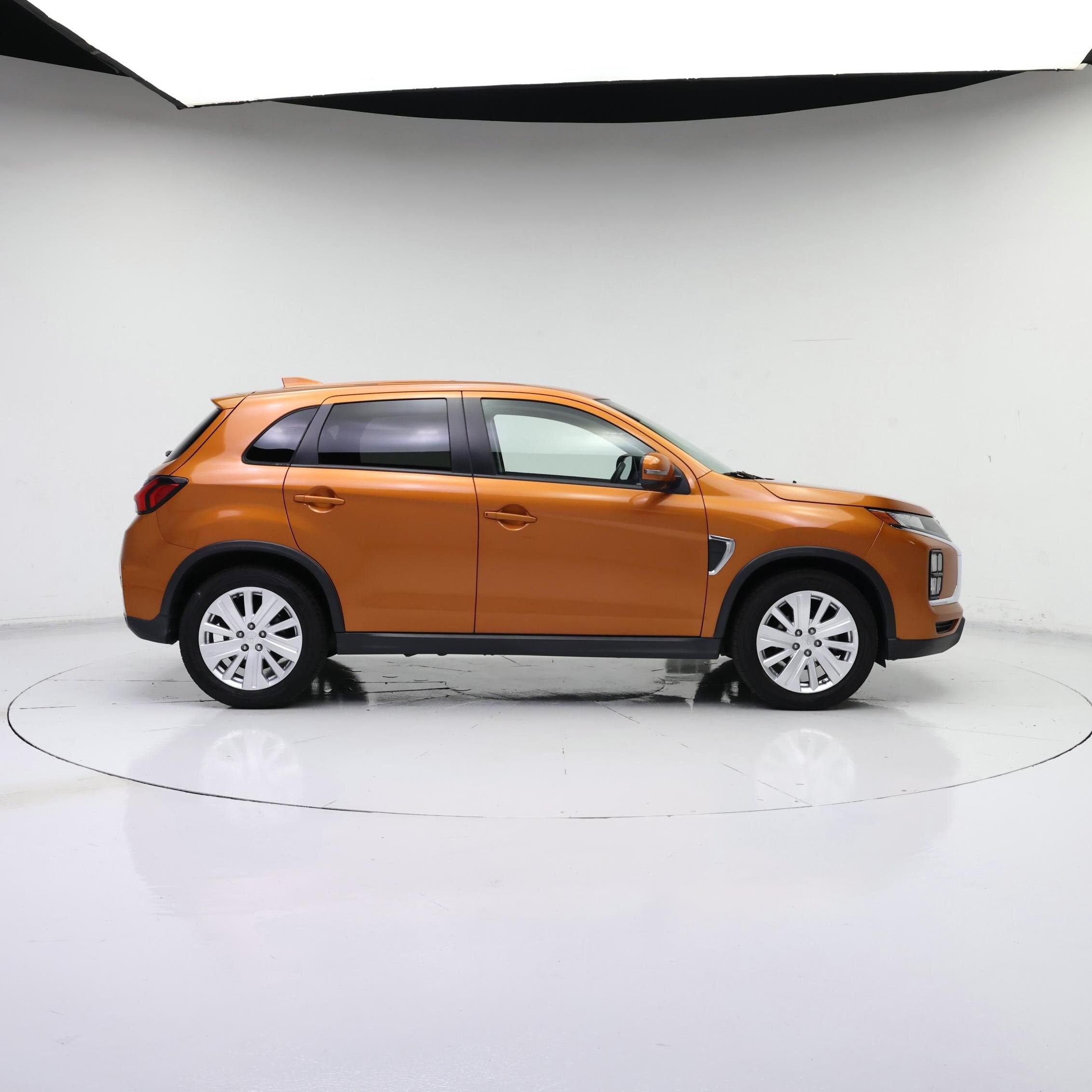 Thumbnail: 2020 Mitsubishi Outlander Sport - 7