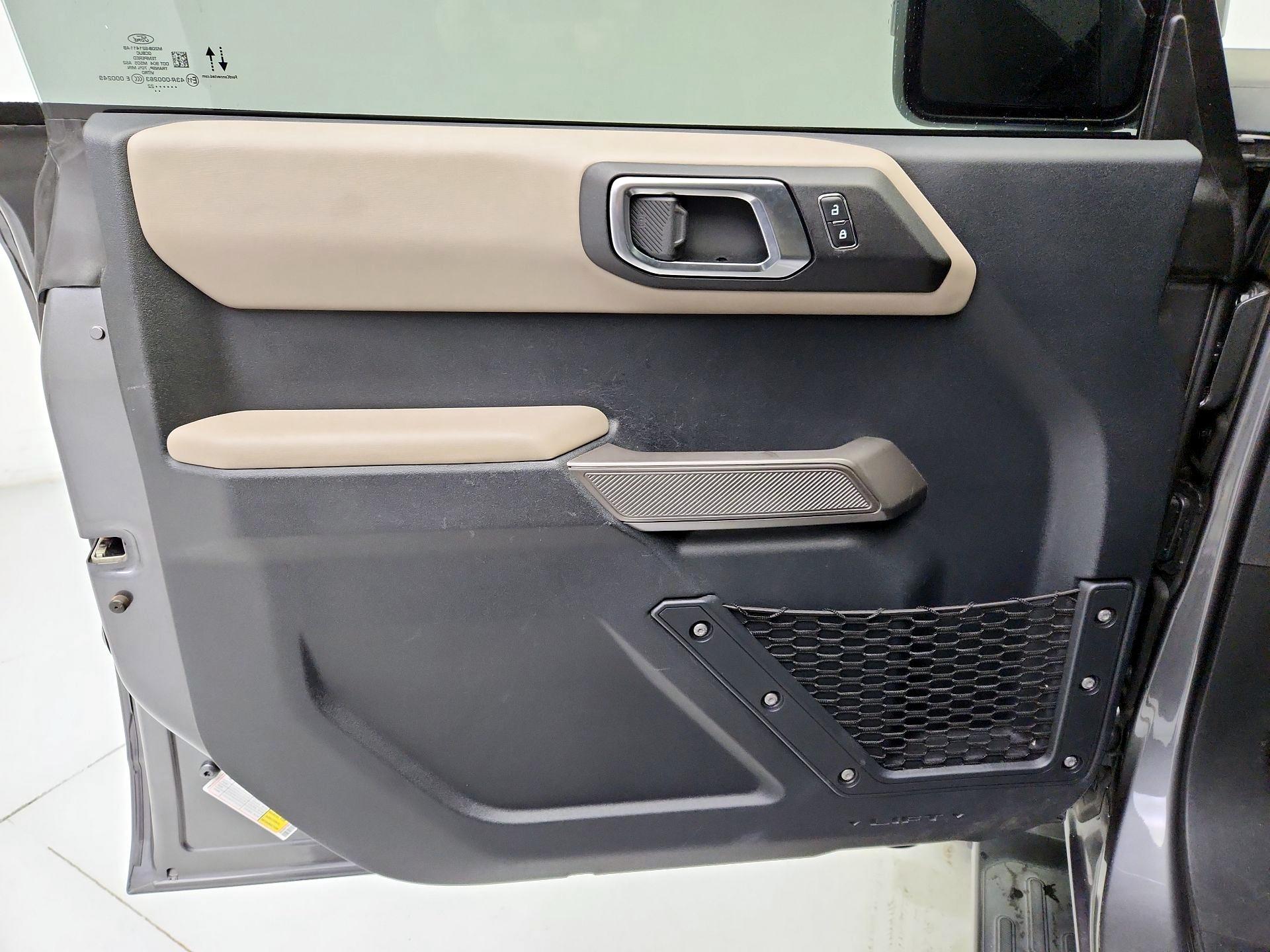 Thumbnail: 2022 Ford Bronco - 12