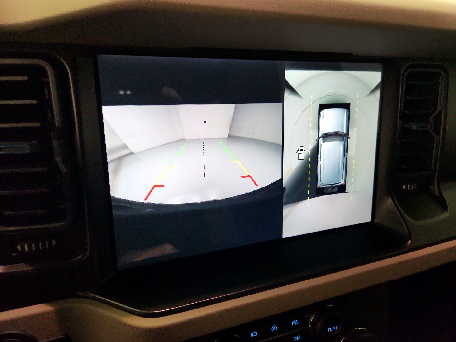 Thumbnail: 2022 Ford Bronco - 15