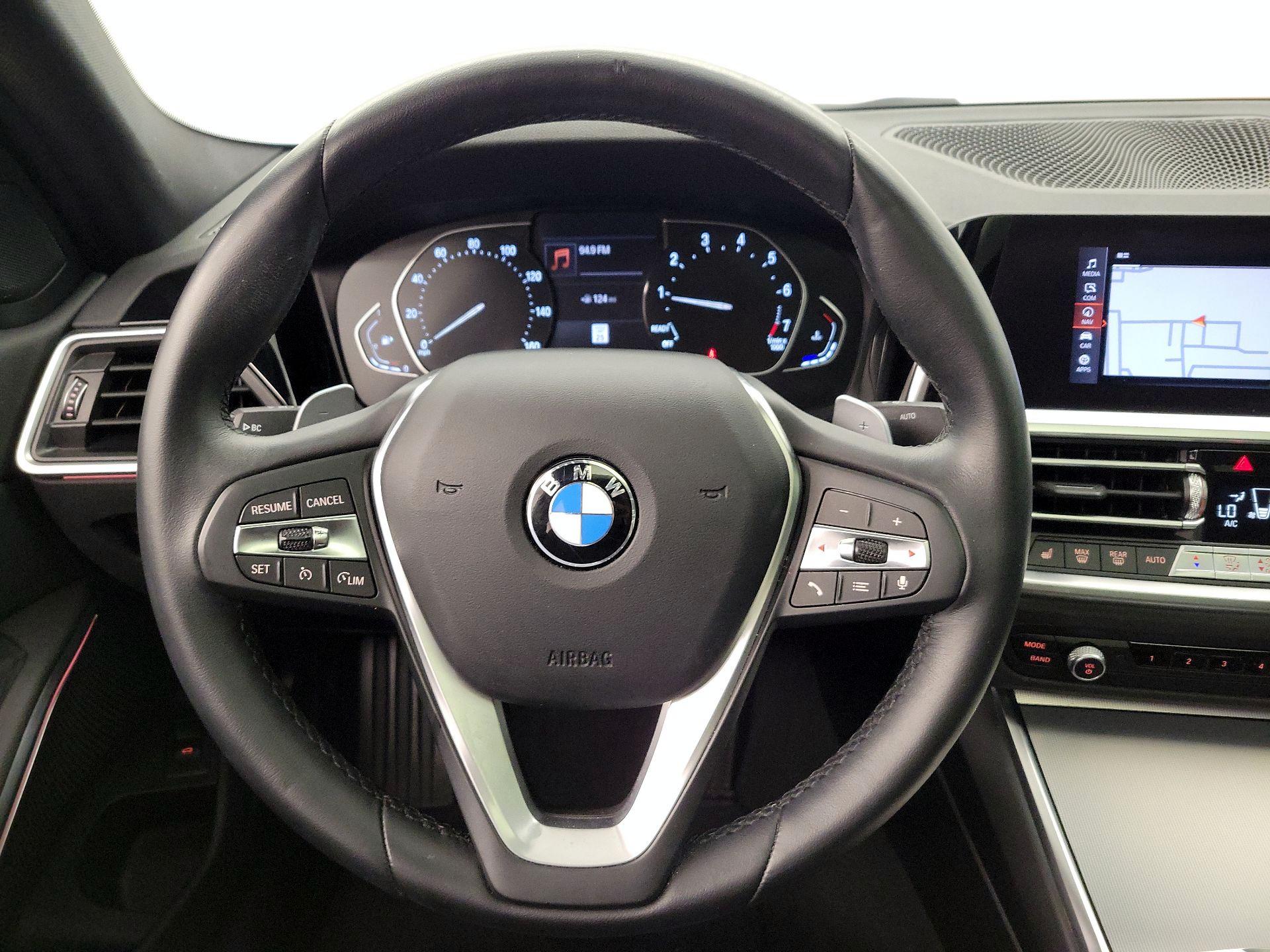 Thumbnail: 2021 BMW 3 Series - 10