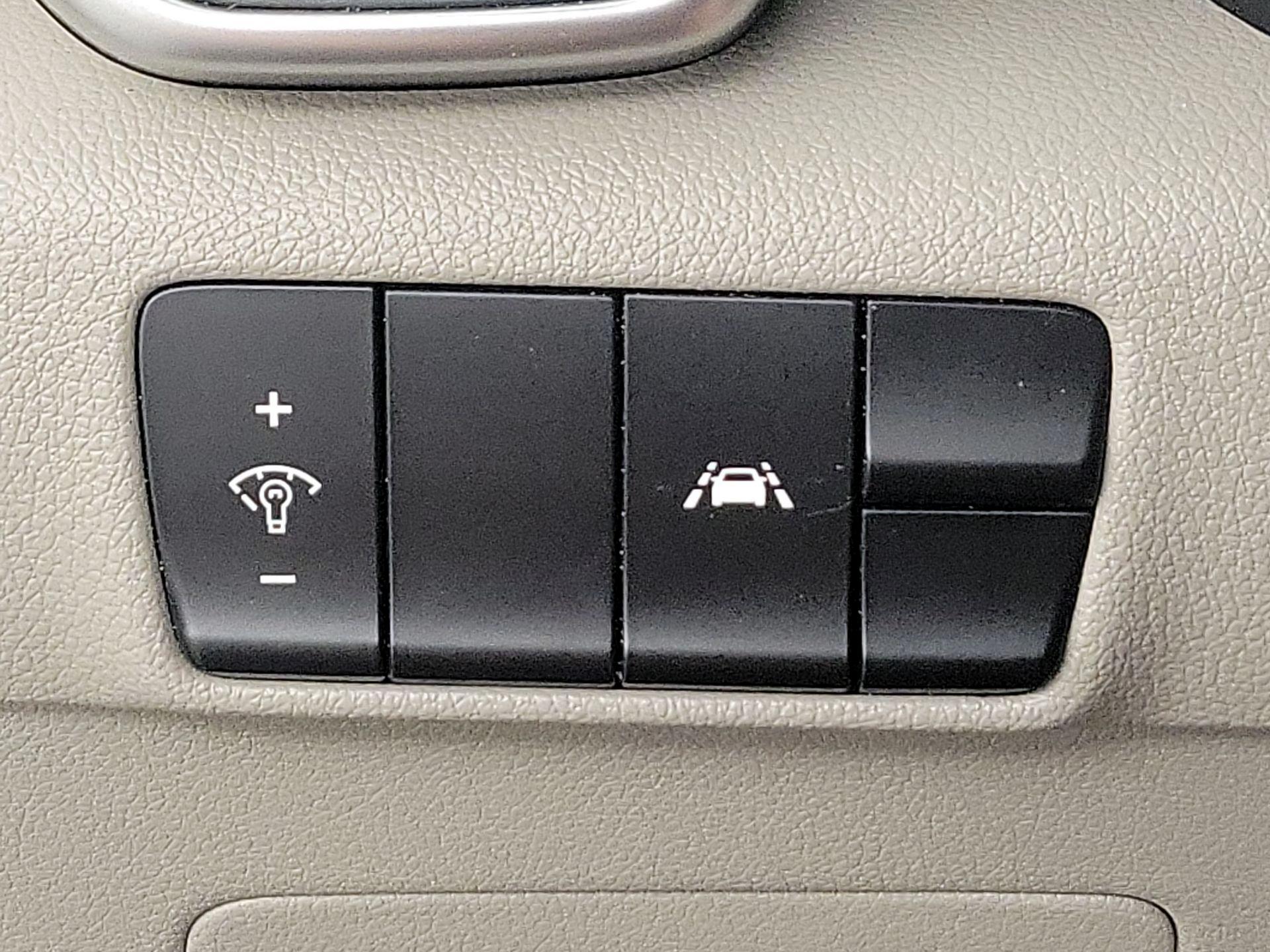 Thumbnail: 2022 Kia Sportage - 13