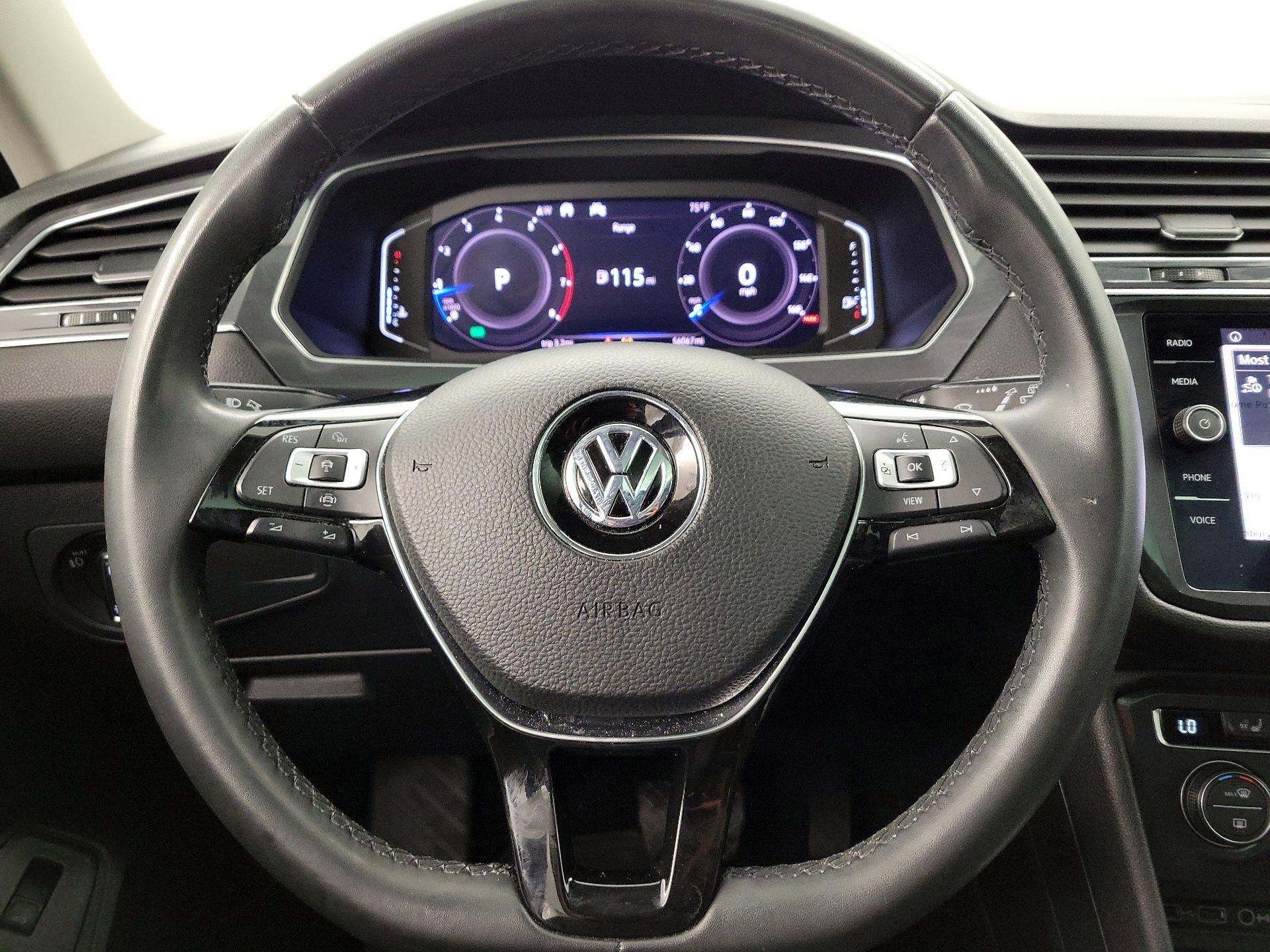 Thumbnail: 2020 Volkswagen Tiguan - 10