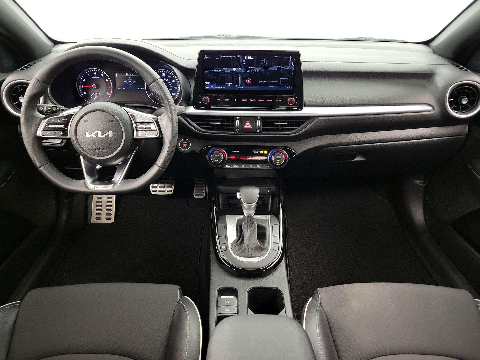 Thumbnail: 2022 Kia Forte - 9