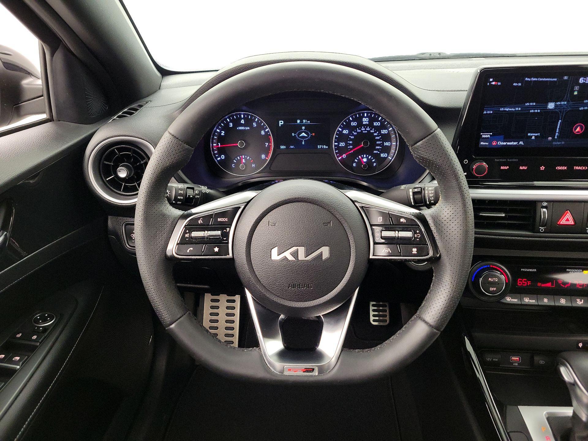 Thumbnail: 2022 Kia Forte - 10