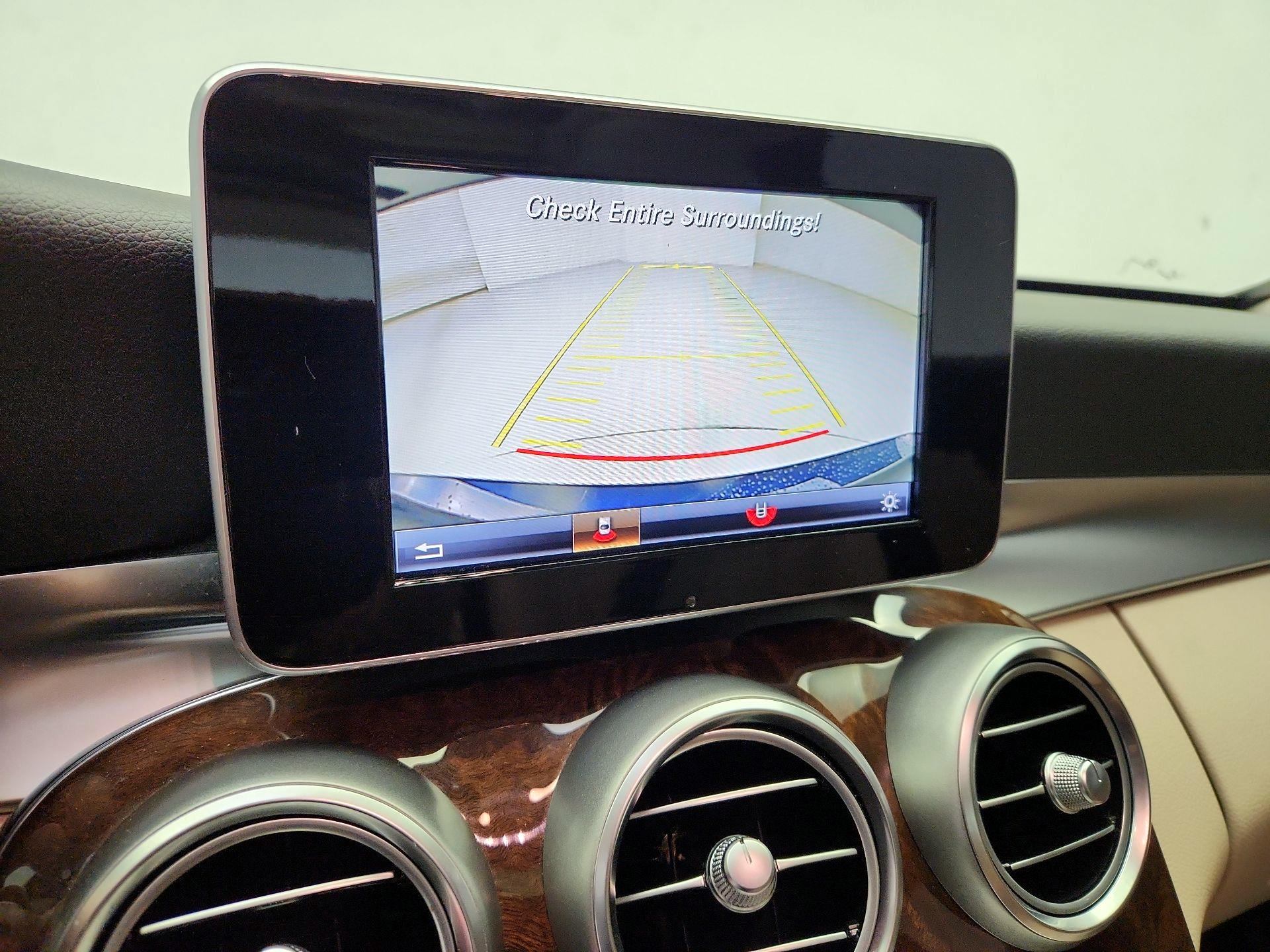 Thumbnail: 2016 Mercedes-Benz C-Class - 15