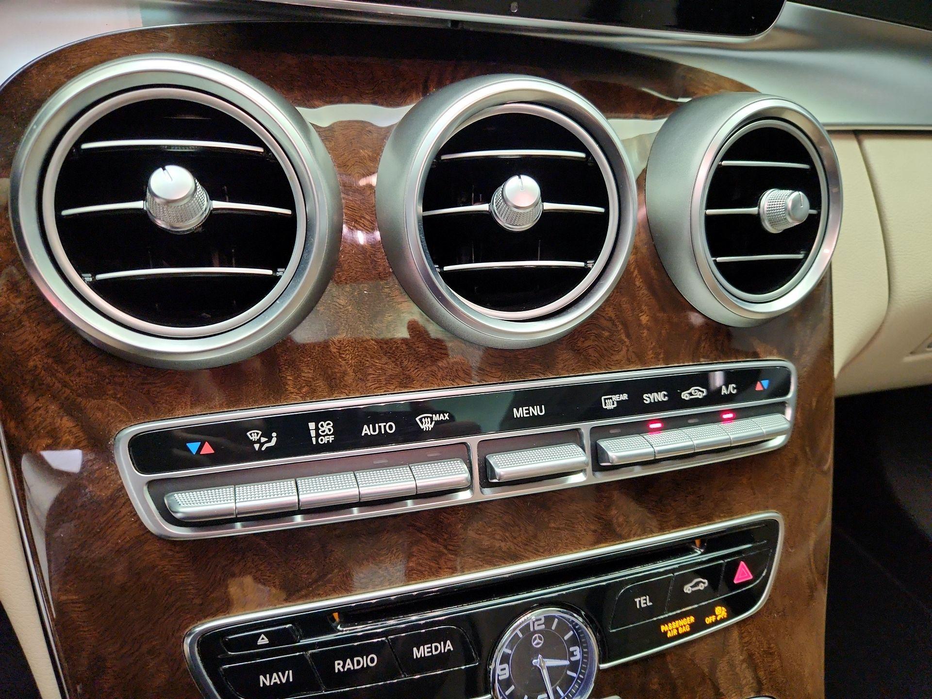 Thumbnail: 2016 Mercedes-Benz C-Class - 17