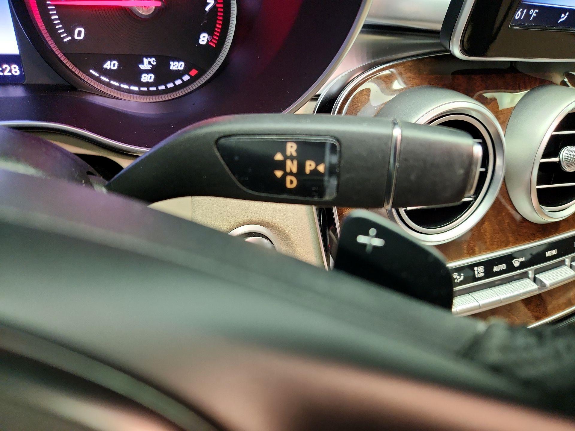 Thumbnail: 2016 Mercedes-Benz C-Class - 18