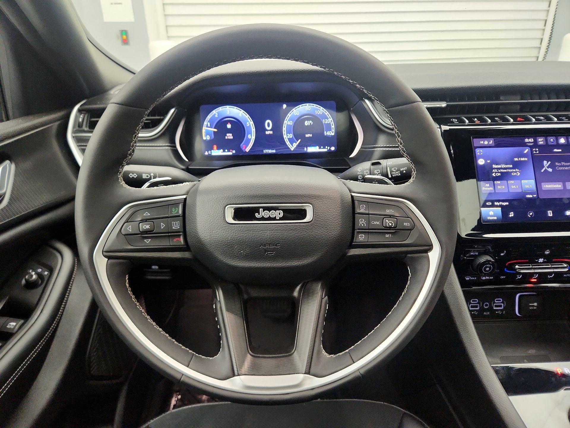 Thumbnail: 2024 Jeep Grand Cherokee - 10