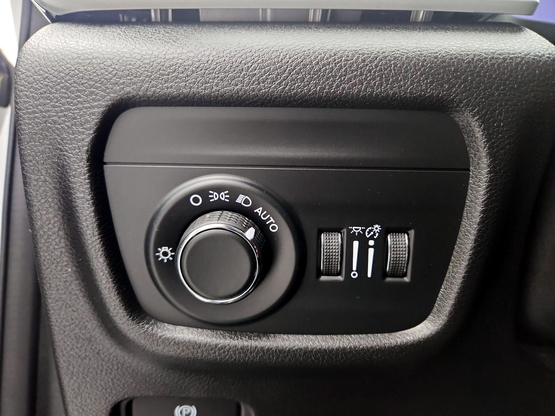 Thumbnail: 2024 Jeep Grand Cherokee - 13
