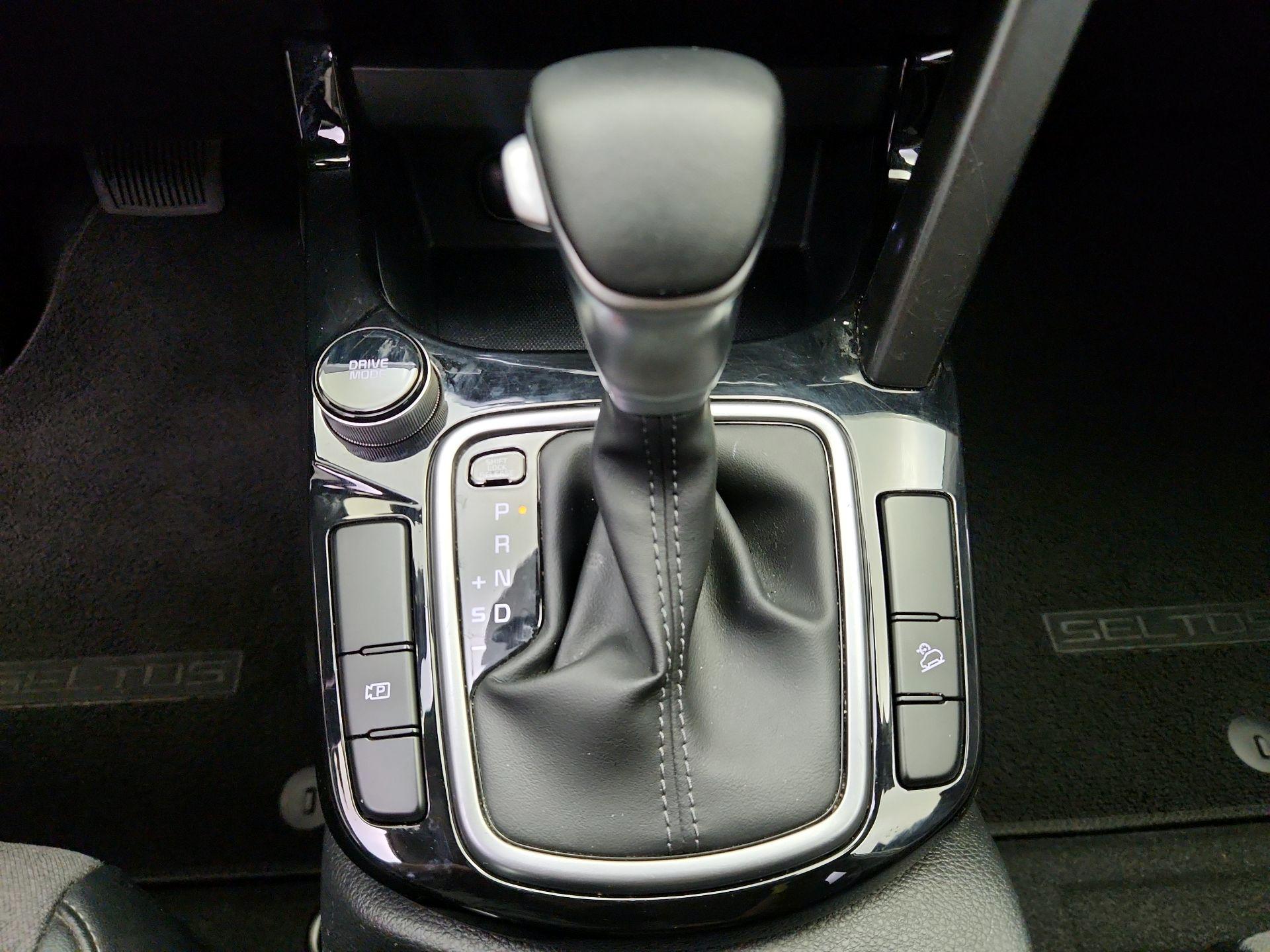 Thumbnail: 2025 Kia Seltos - 18