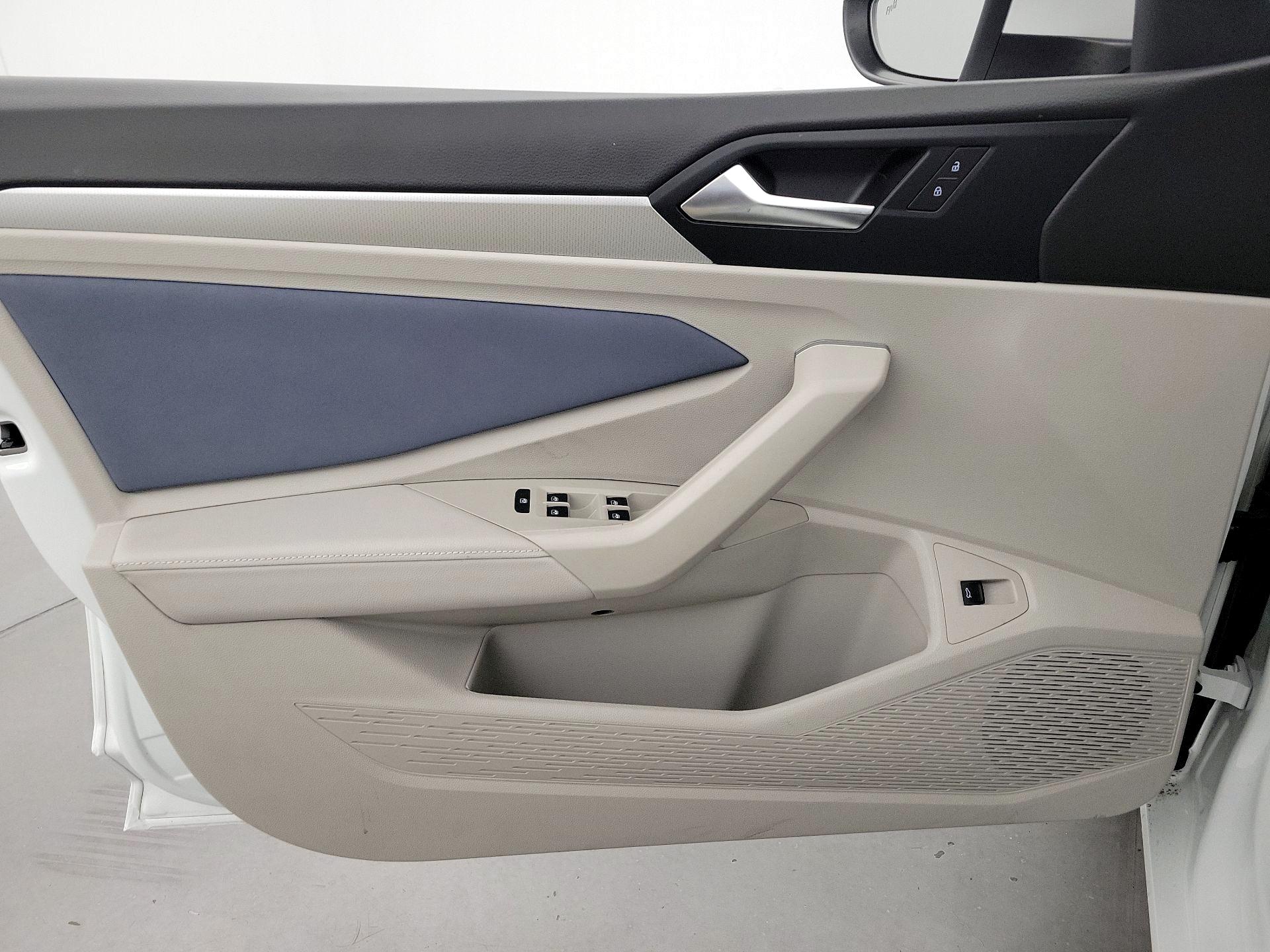 Thumbnail: 2025 Volkswagen Jetta - 12