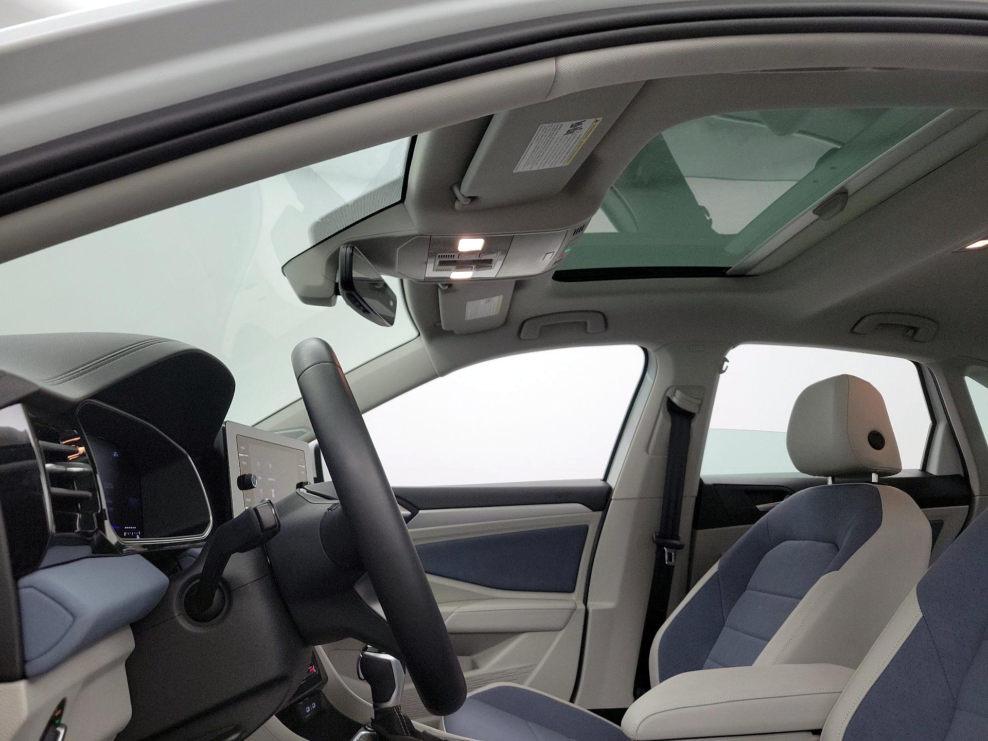 Thumbnail: 2025 Volkswagen Jetta - 19