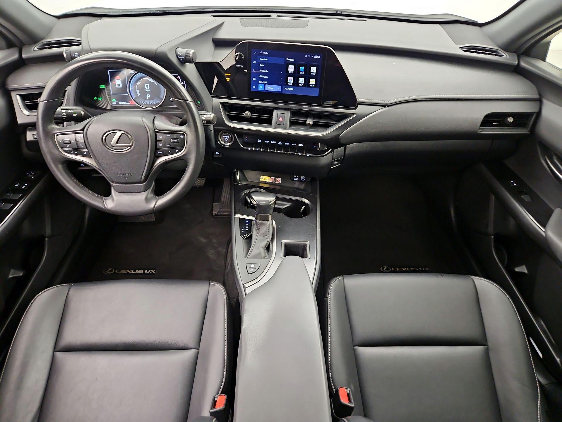 Thumbnail: 2023 Lexus UX - 9