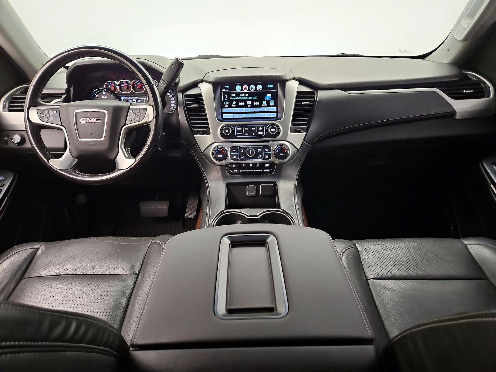 2018 GMC Yukon XL SLE - Photo 10
