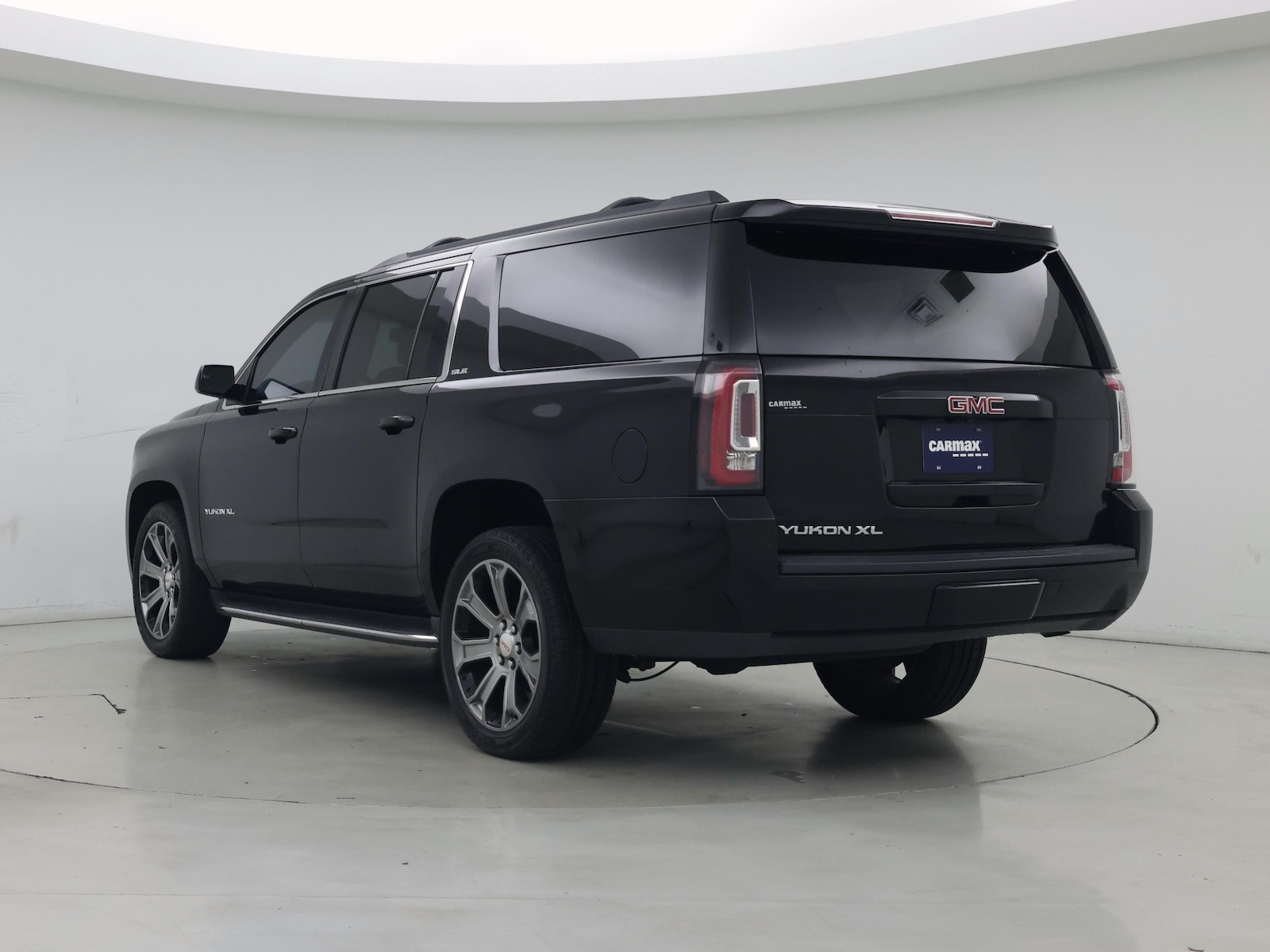 2018 GMC Yukon XL SLE - Photo 3