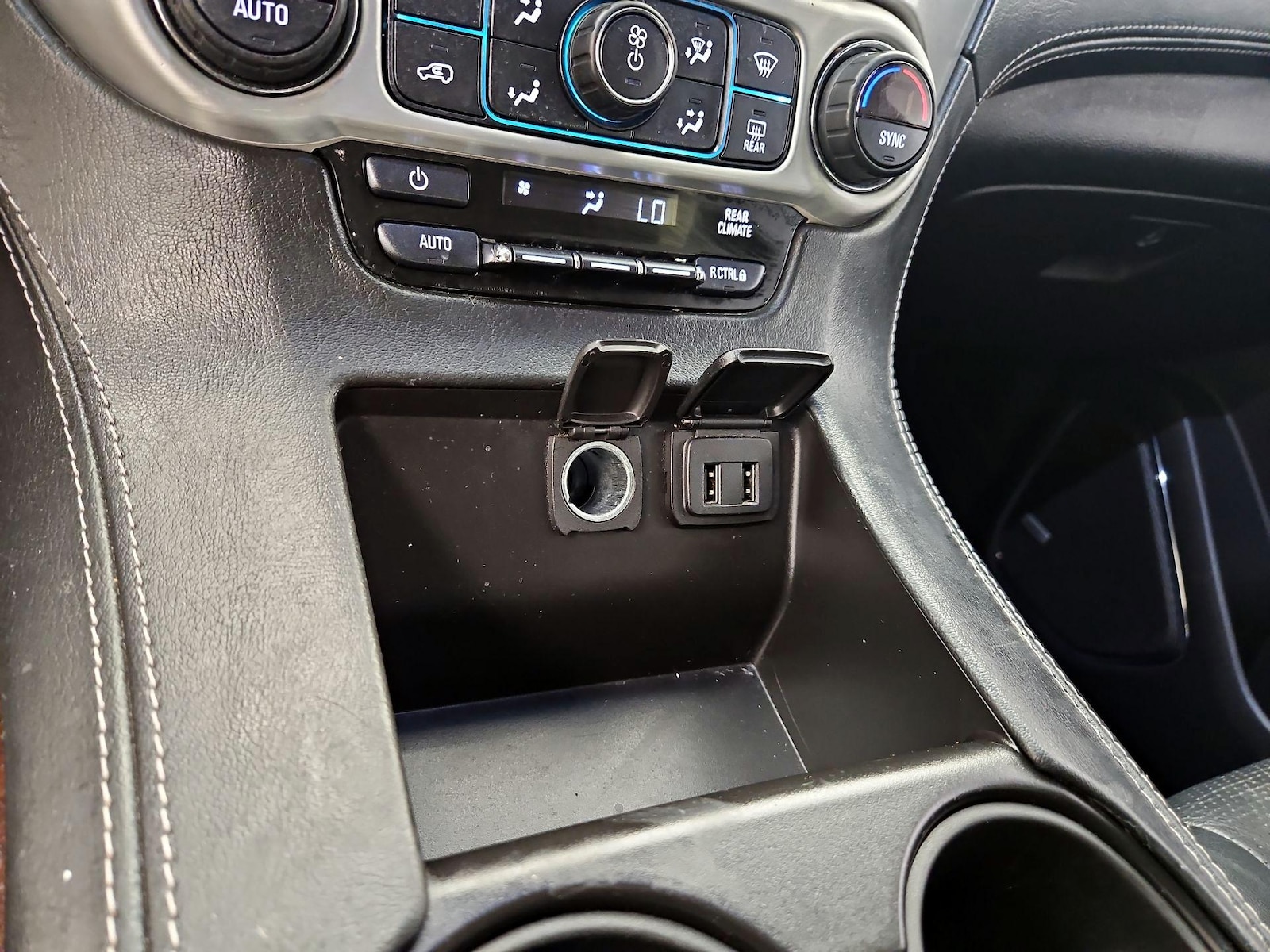 2018 GMC Yukon XL SLE - Photo 20