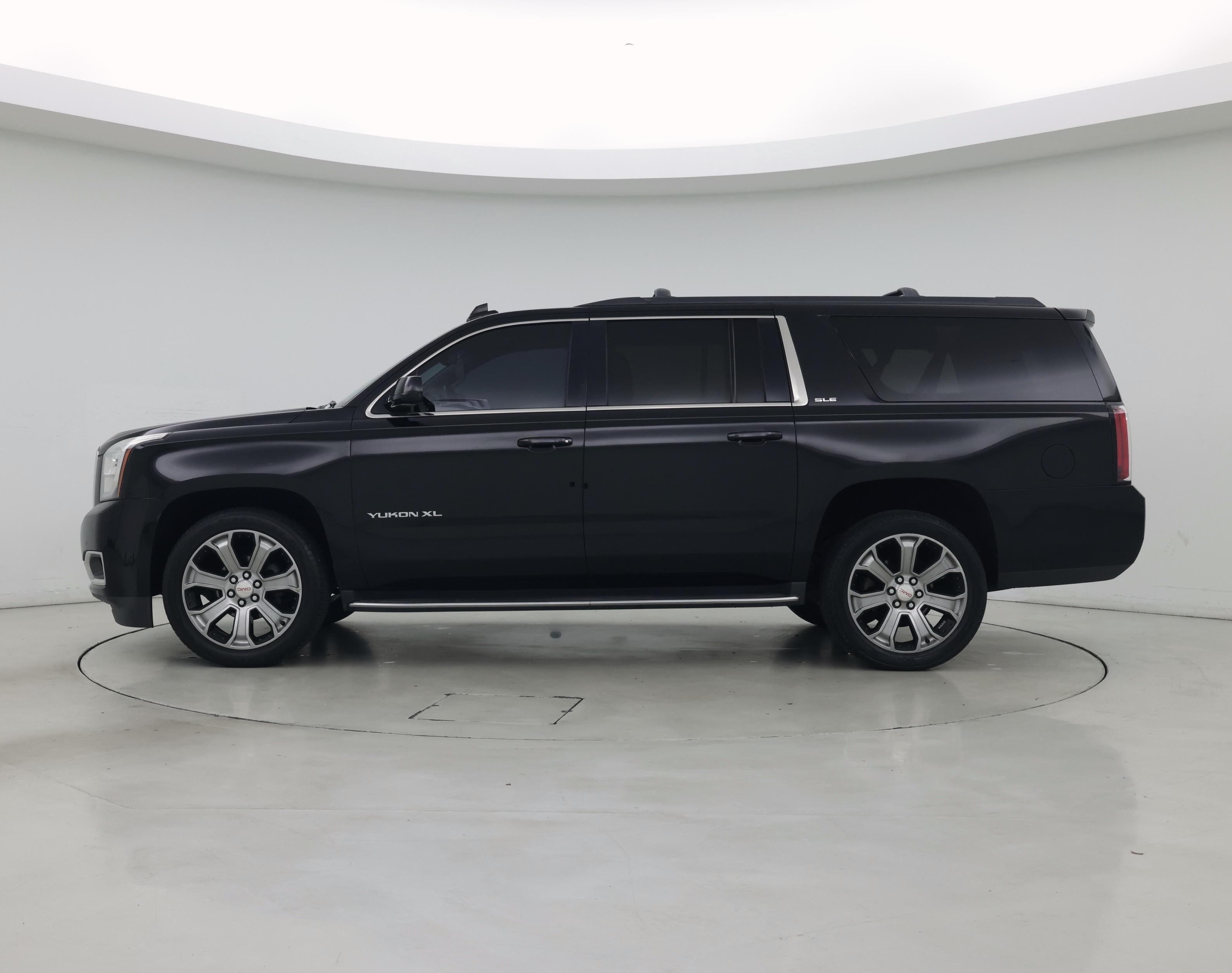 Thumbnail: 2018 GMC Yukon XL - 3