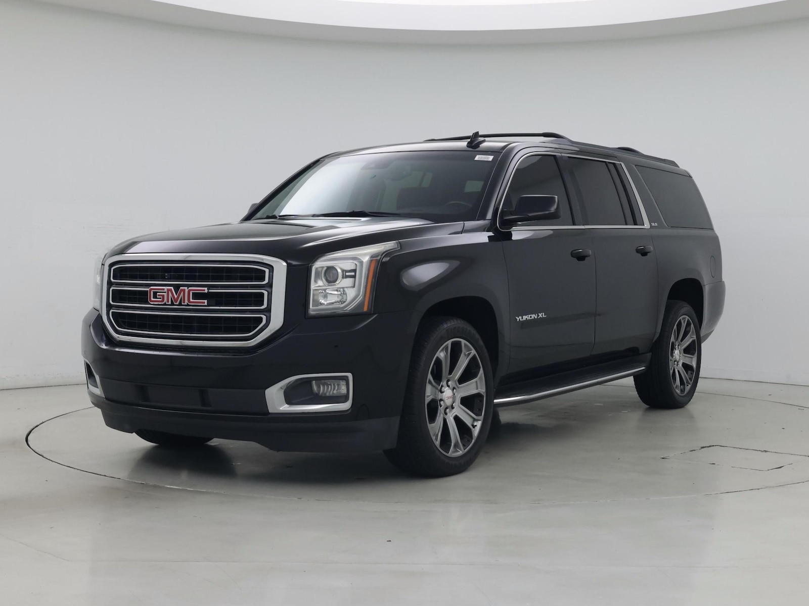 2018 GMC Yukon XL SLE - Photo 5