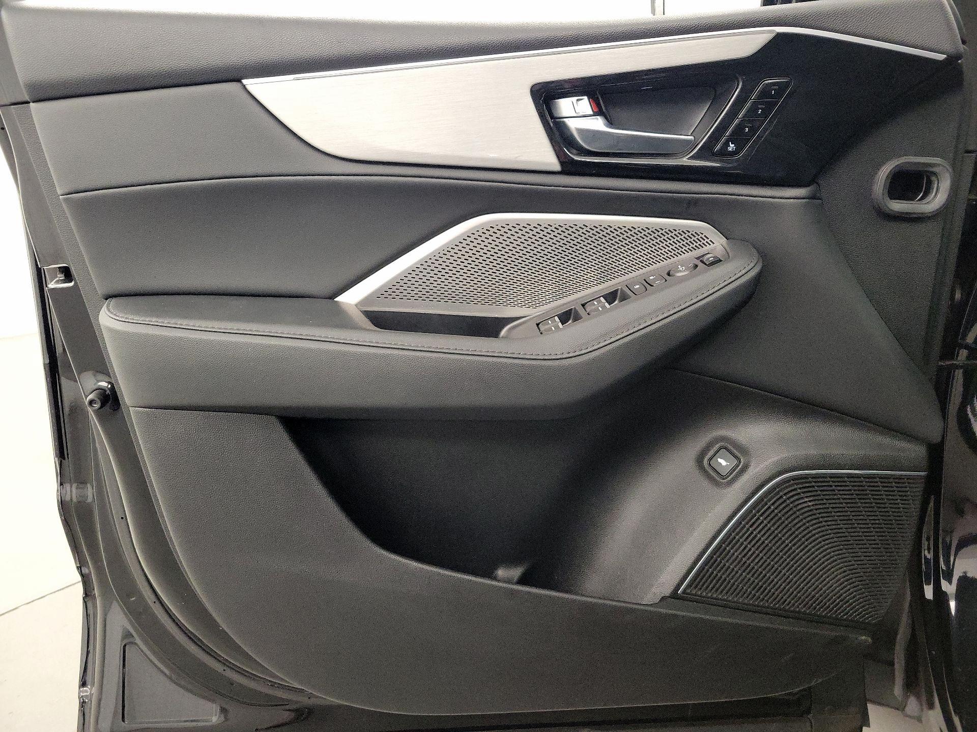 Thumbnail: 2023 Acura MDX - 12