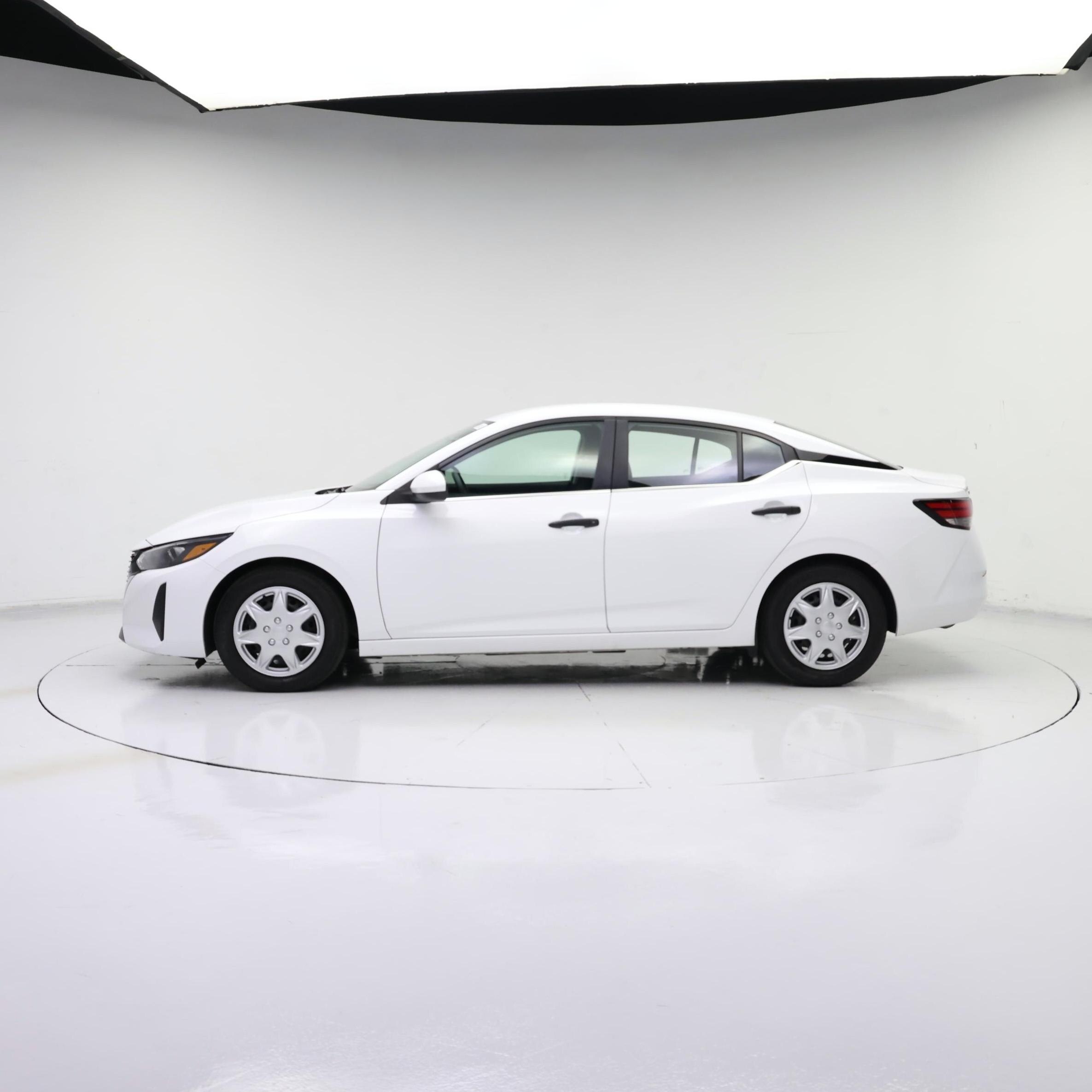 Thumbnail: 2025 Nissan Sentra - 3