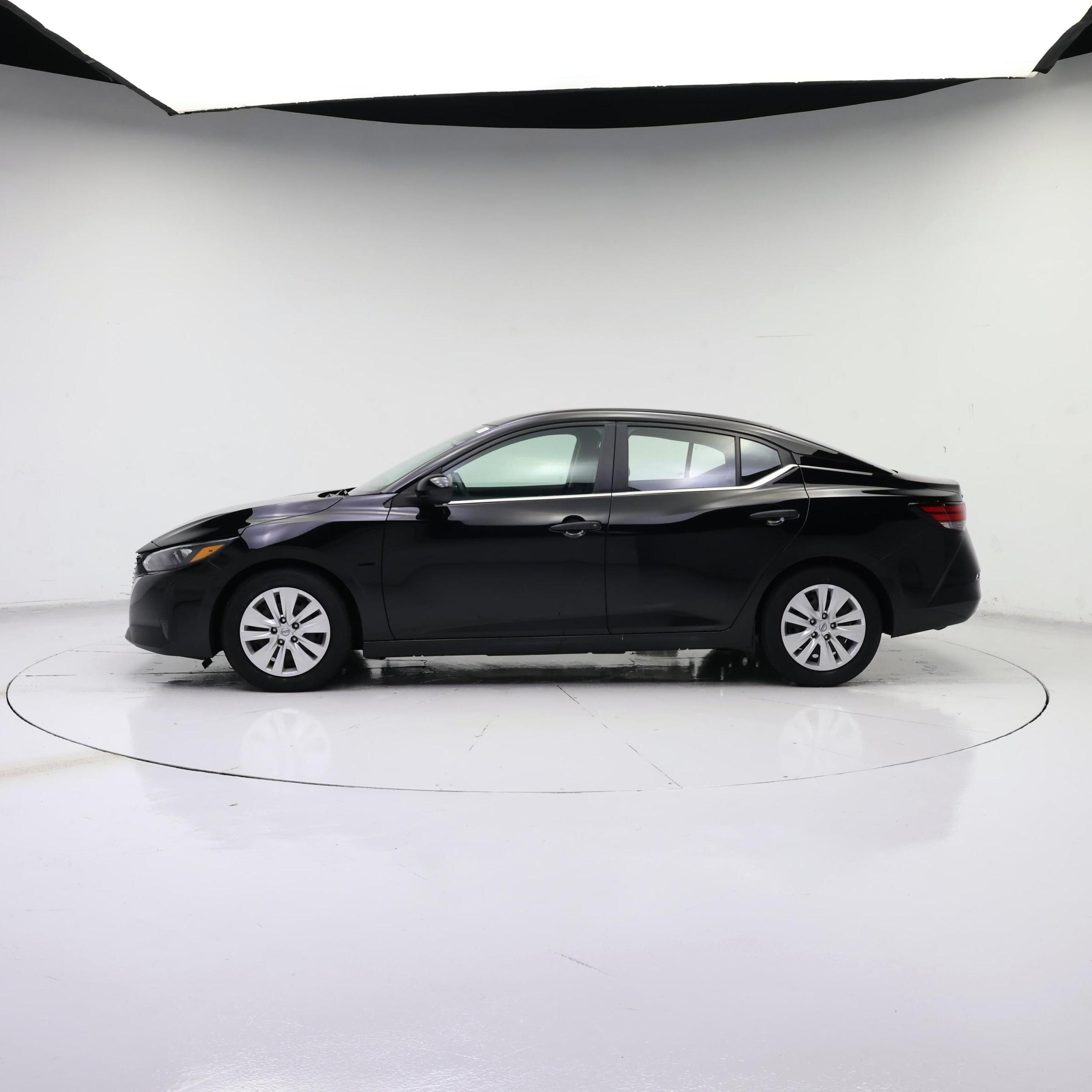 Thumbnail: 2025 Nissan Sentra - 3