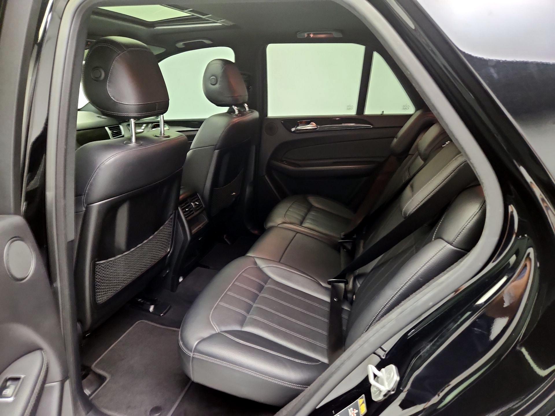 Thumbnail: 2016 Mercedes-Benz GLE - 18