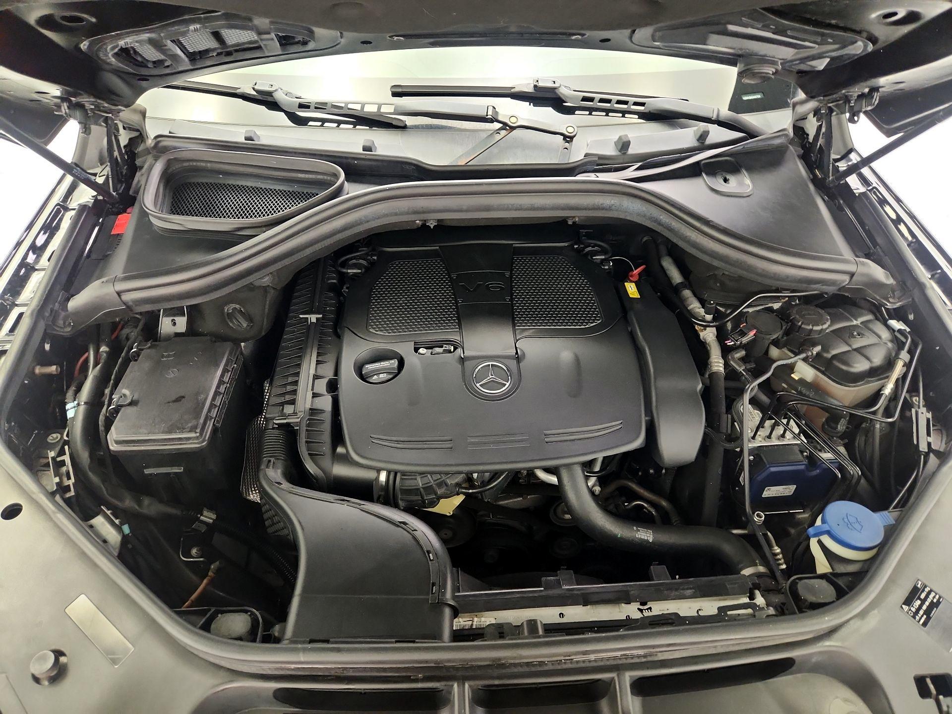 Thumbnail: 2016 Mercedes-Benz GLE - 20