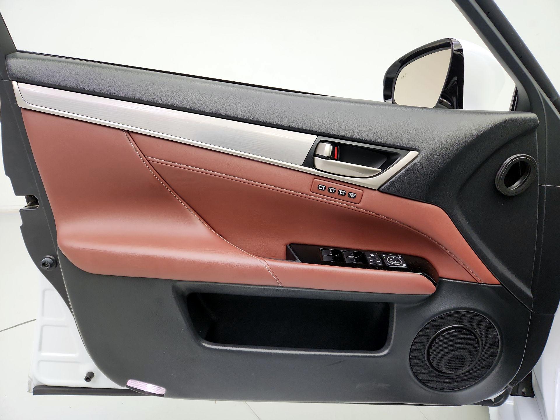 Thumbnail: 2015 Lexus GS - 12