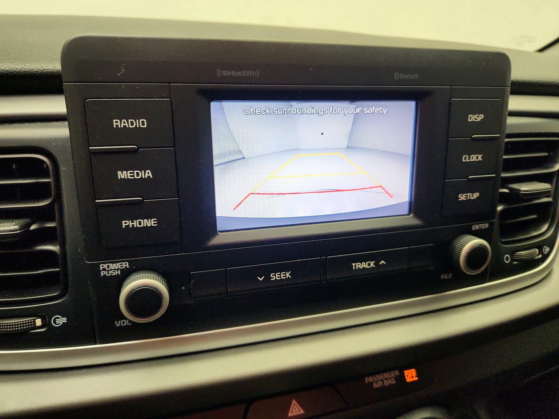 Thumbnail: 2018 Kia Rio - 14