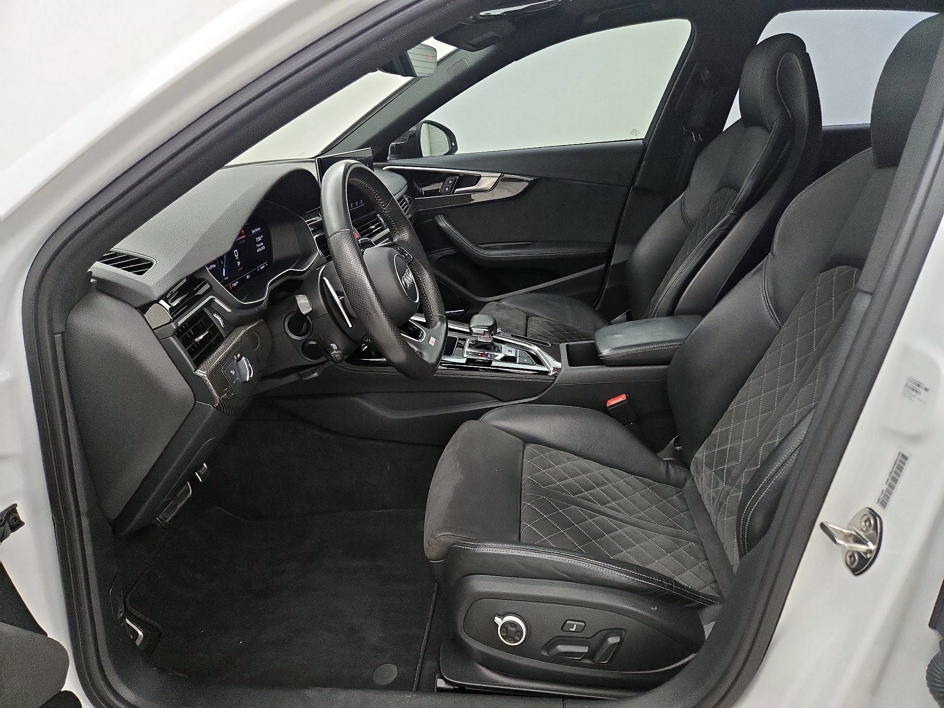 Thumbnail: 2020 Audi S4 - 11