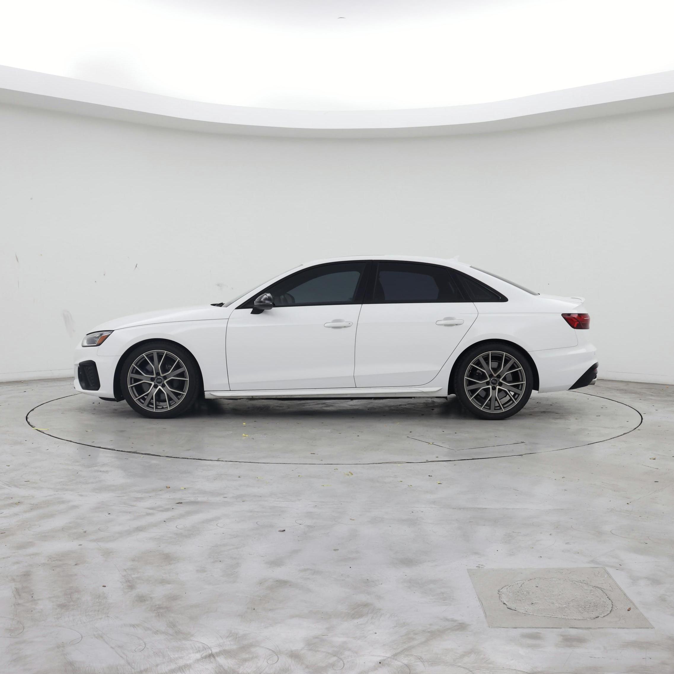 Thumbnail: 2020 Audi S4 - 3