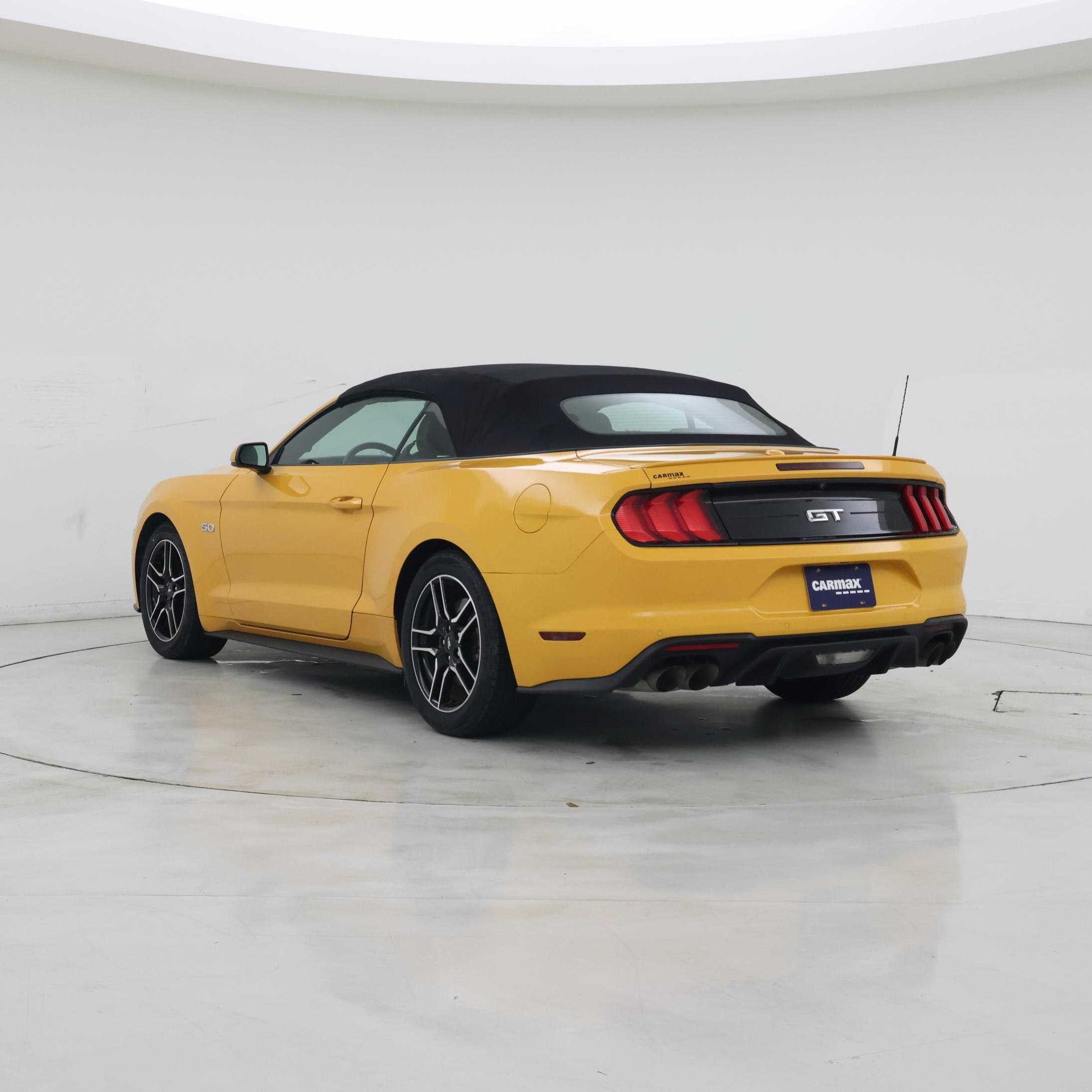 Thumbnail: 2022 Ford Mustang - 2