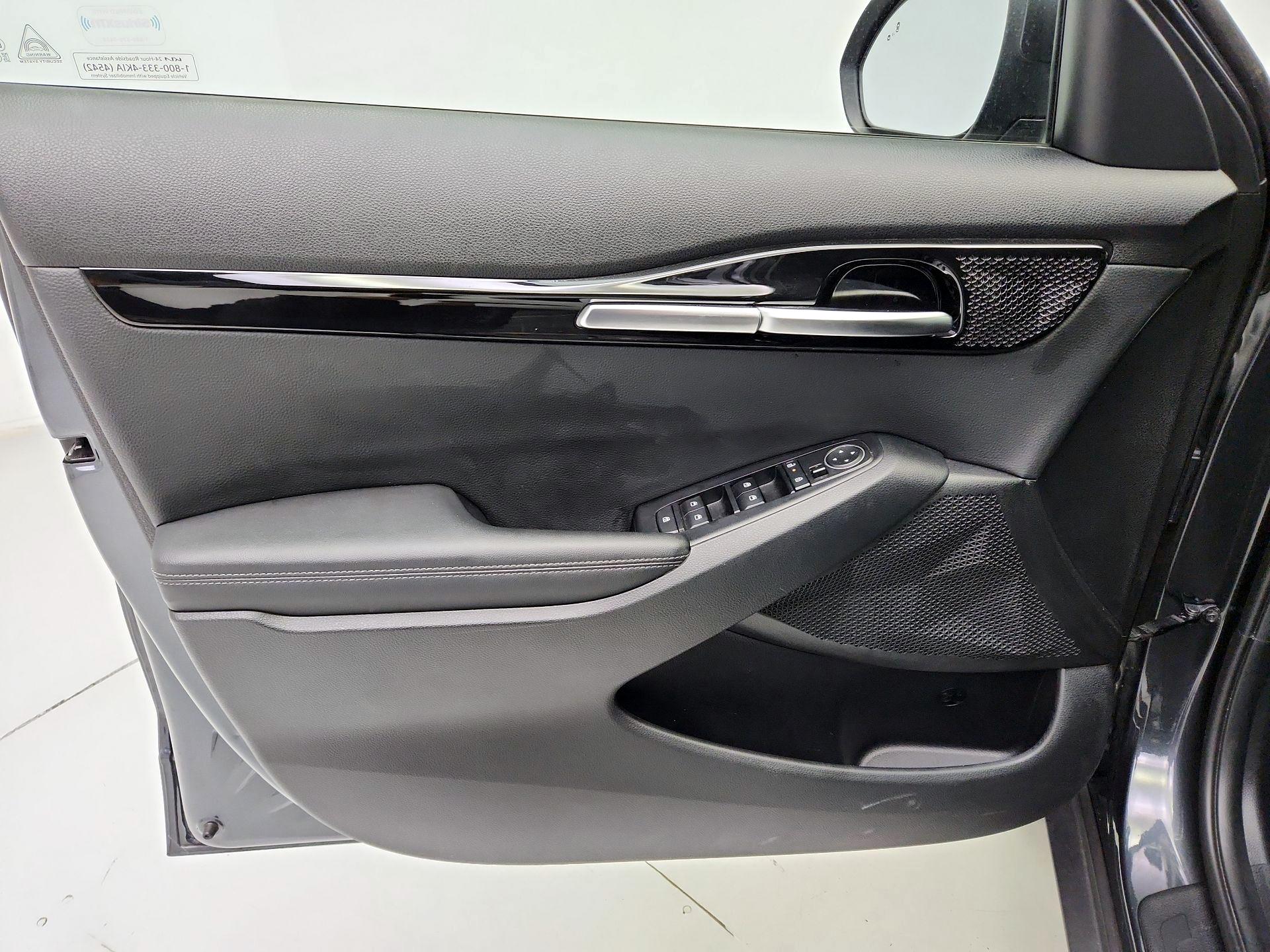 Thumbnail: 2025 Kia Seltos - 12