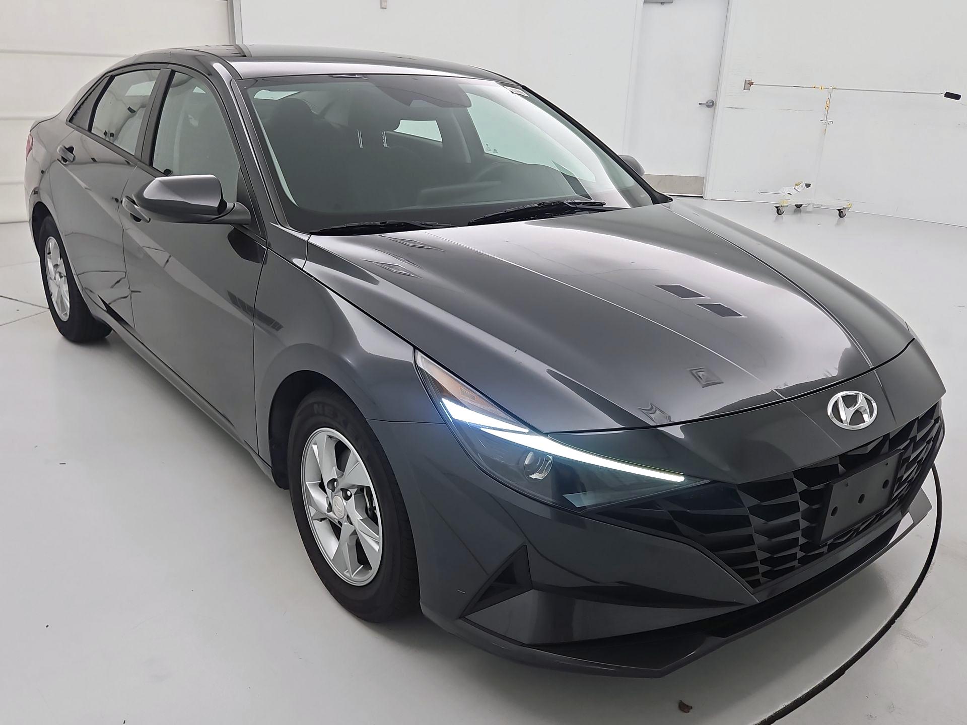 Thumbnail: 2021 Hyundai Elantra - 1