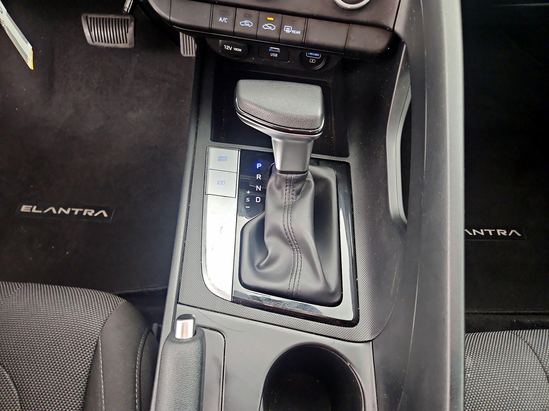 Thumbnail: 2021 Hyundai Elantra - 15