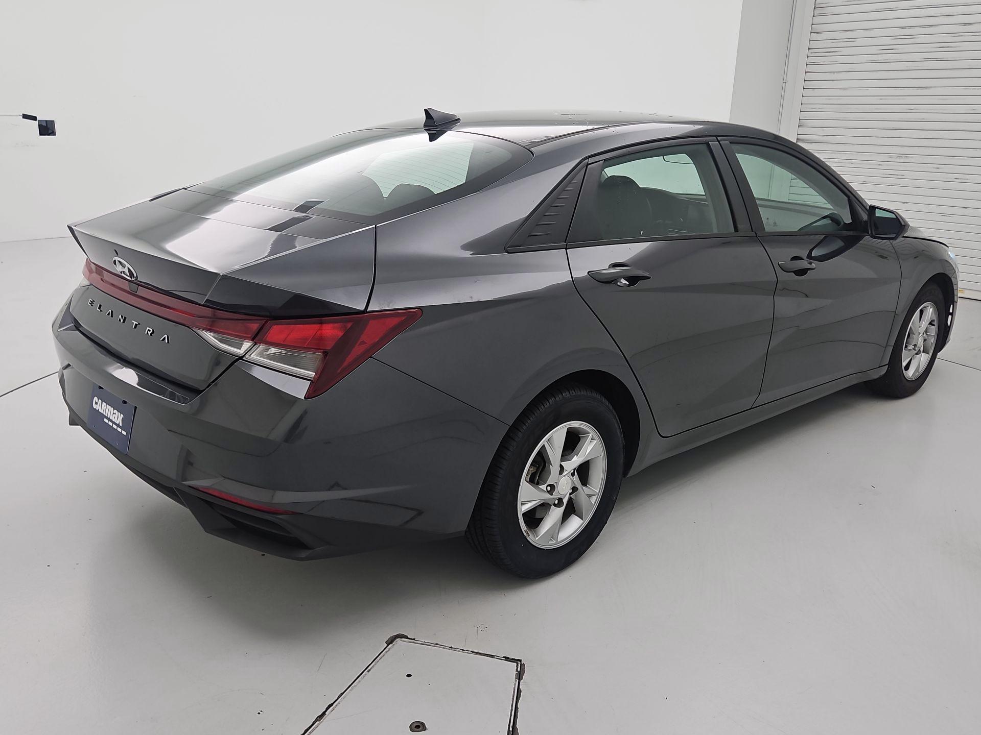 Thumbnail: 2021 Hyundai Elantra - 5
