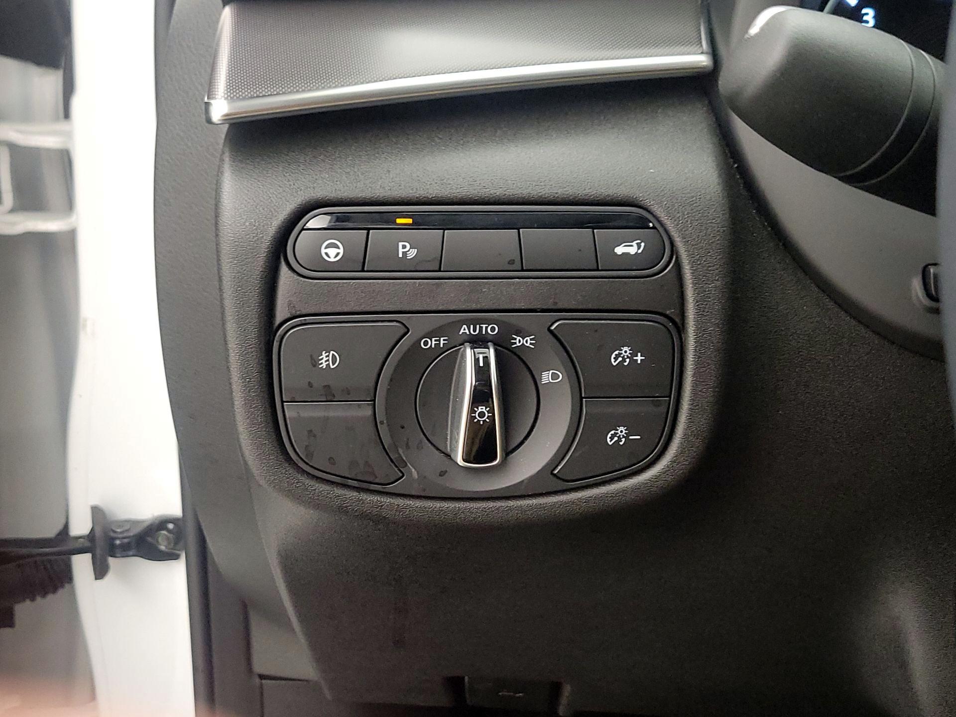 Thumbnail: 2022 INFINITI QX50 - 13