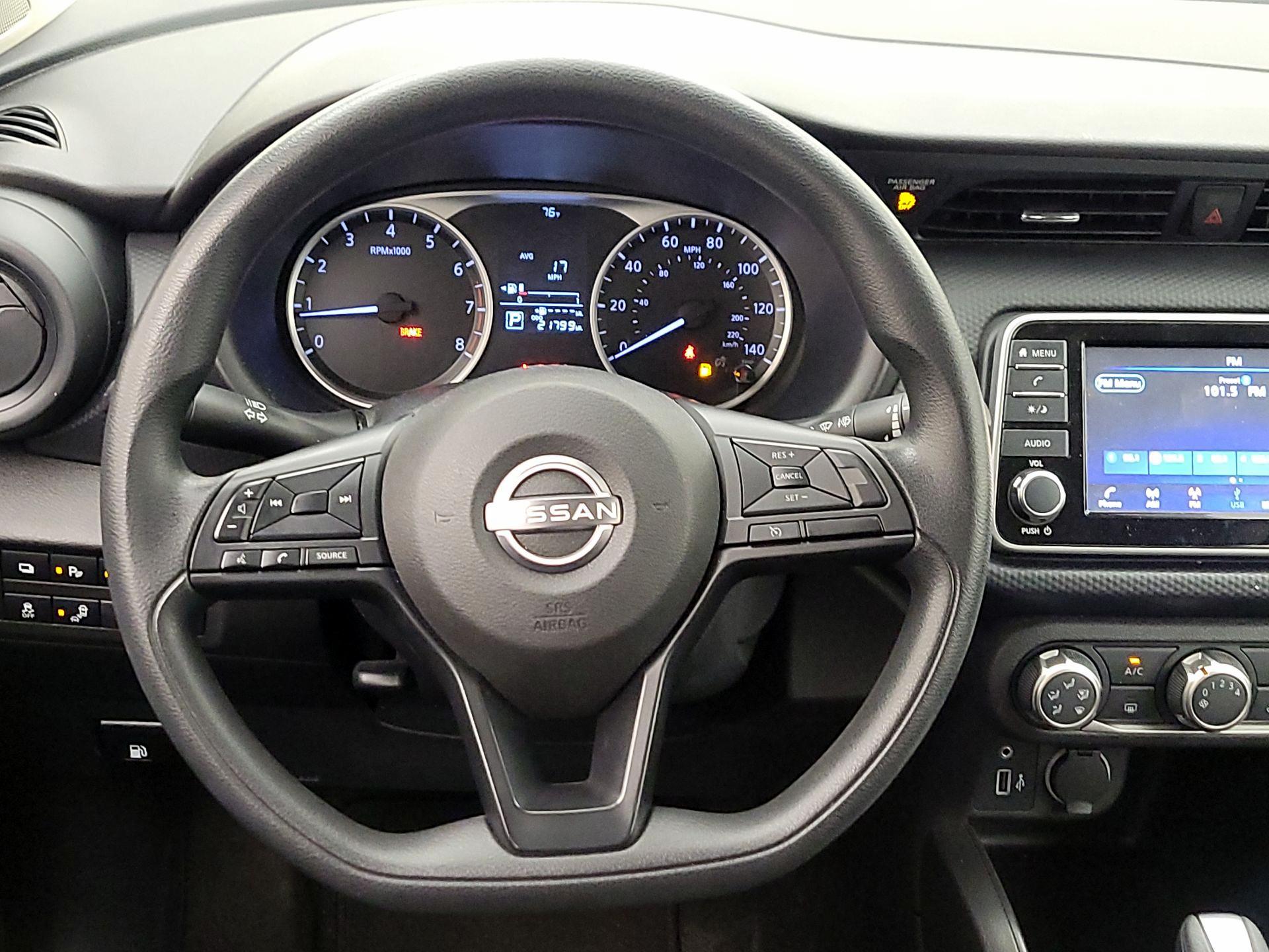 Thumbnail: 2023 Nissan Kicks - 10