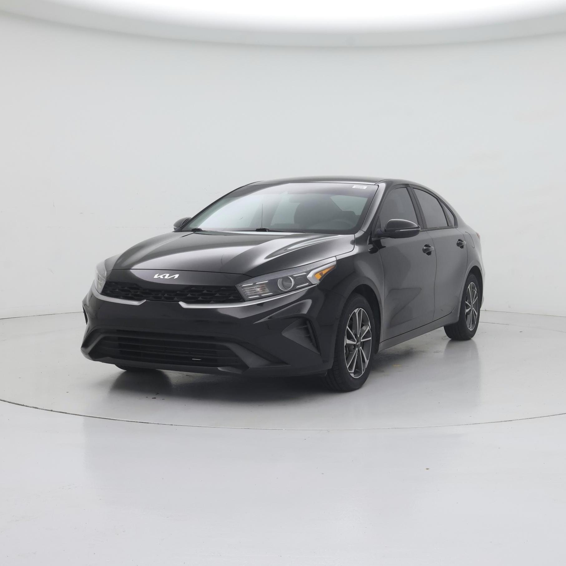 Thumbnail: 2023 Kia Forte - 4