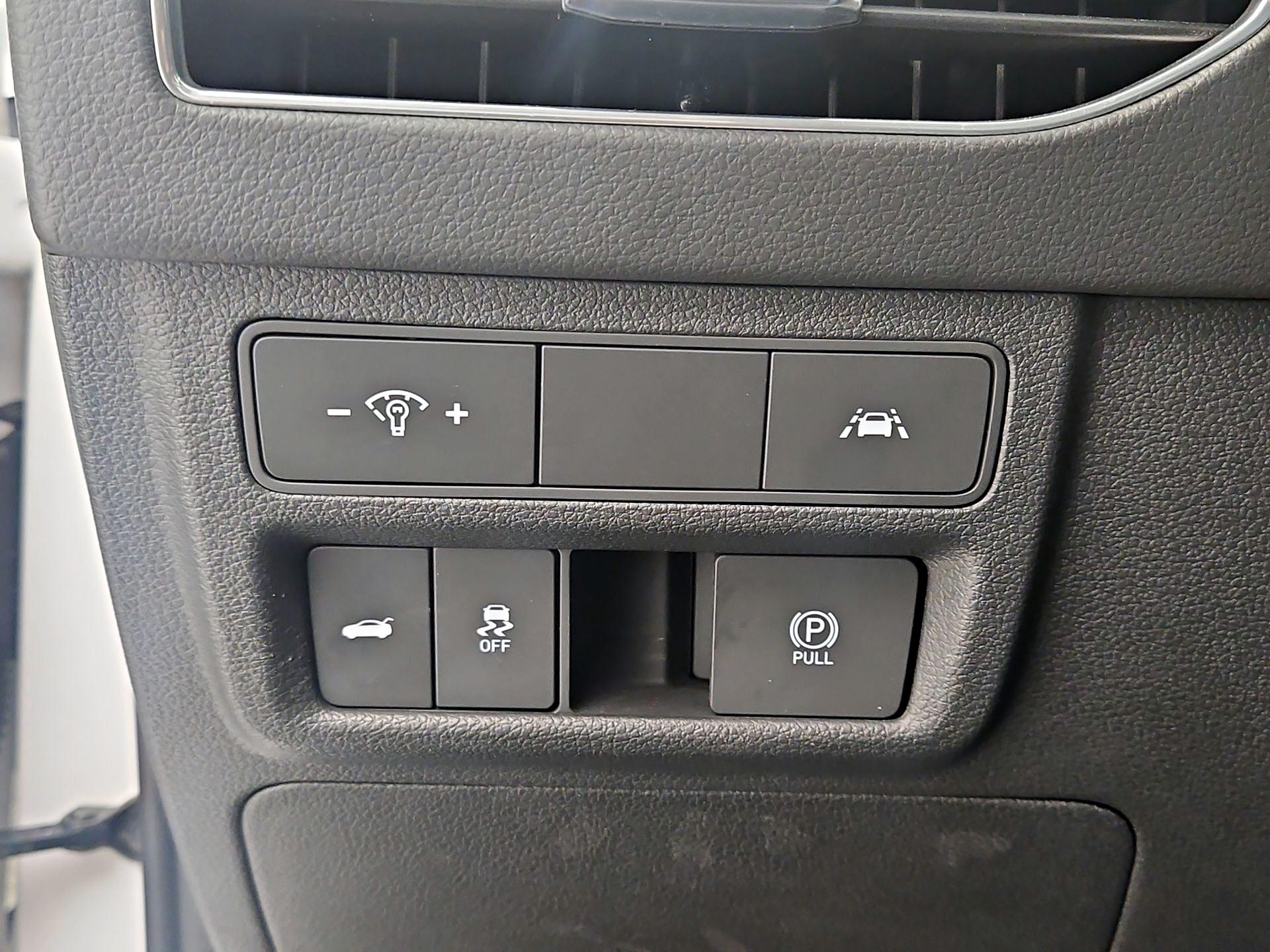 Thumbnail: 2023 Hyundai Sonata - 13