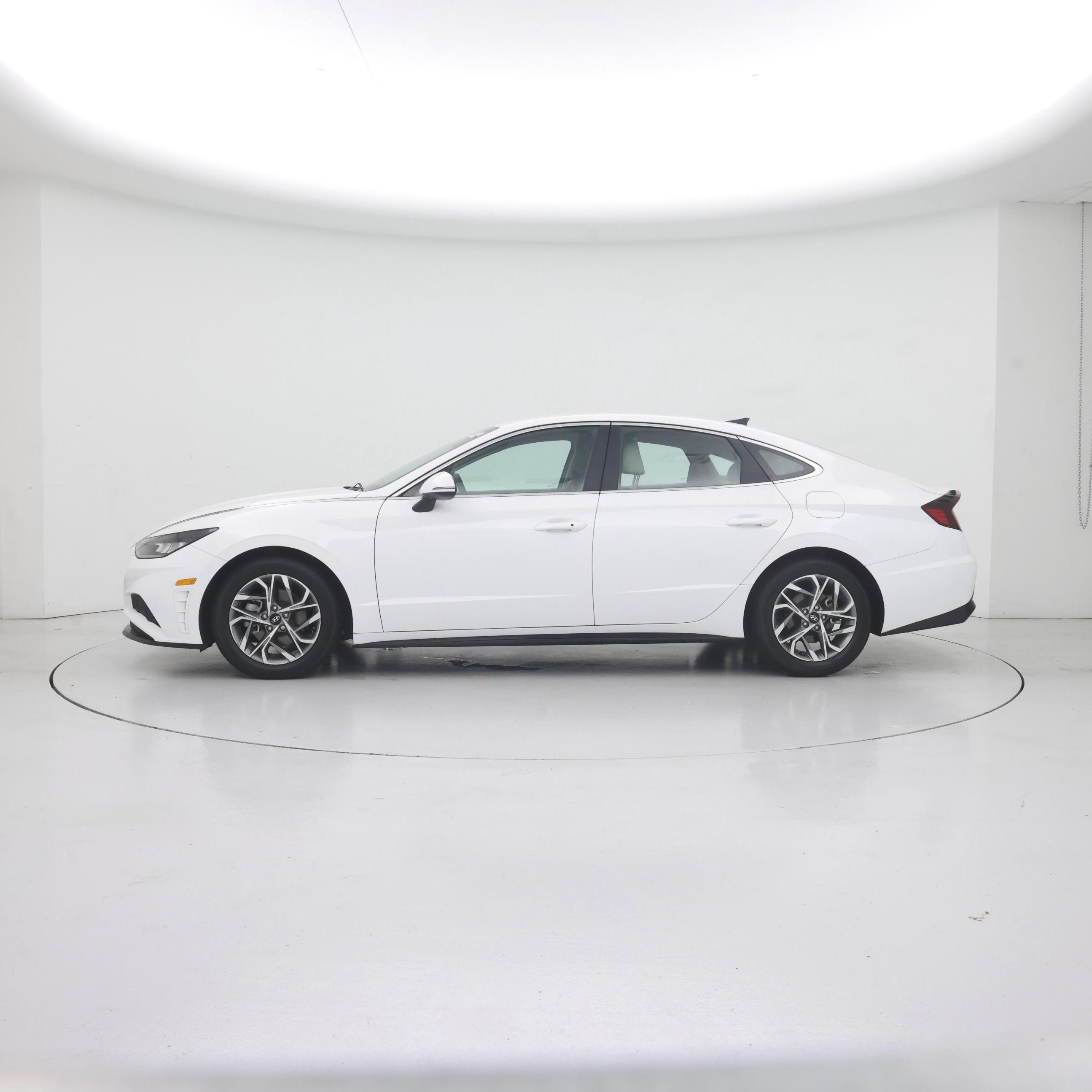 Thumbnail: 2023 Hyundai Sonata - 3