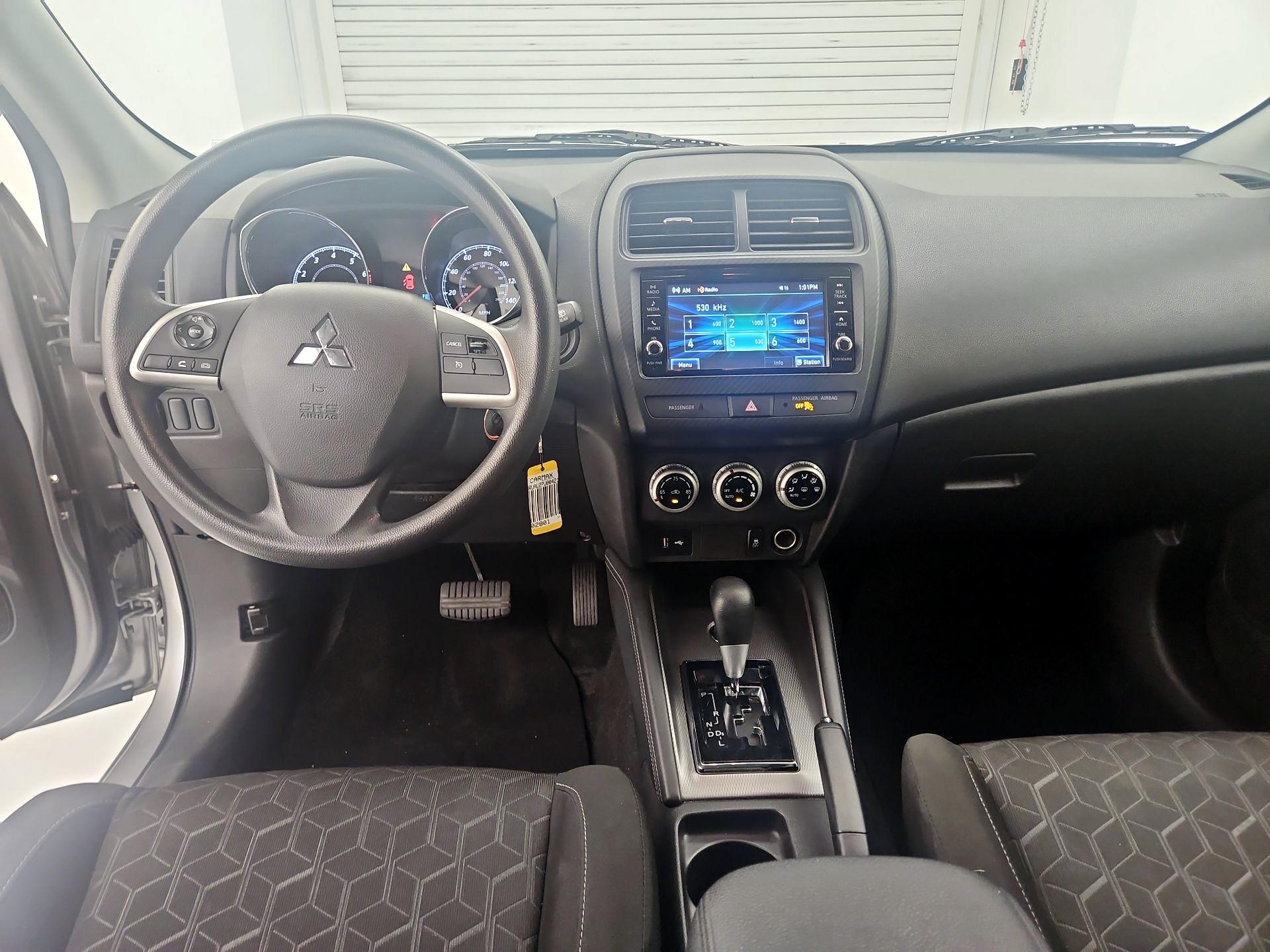 Thumbnail: 2023 Mitsubishi Outlander Sport - 9