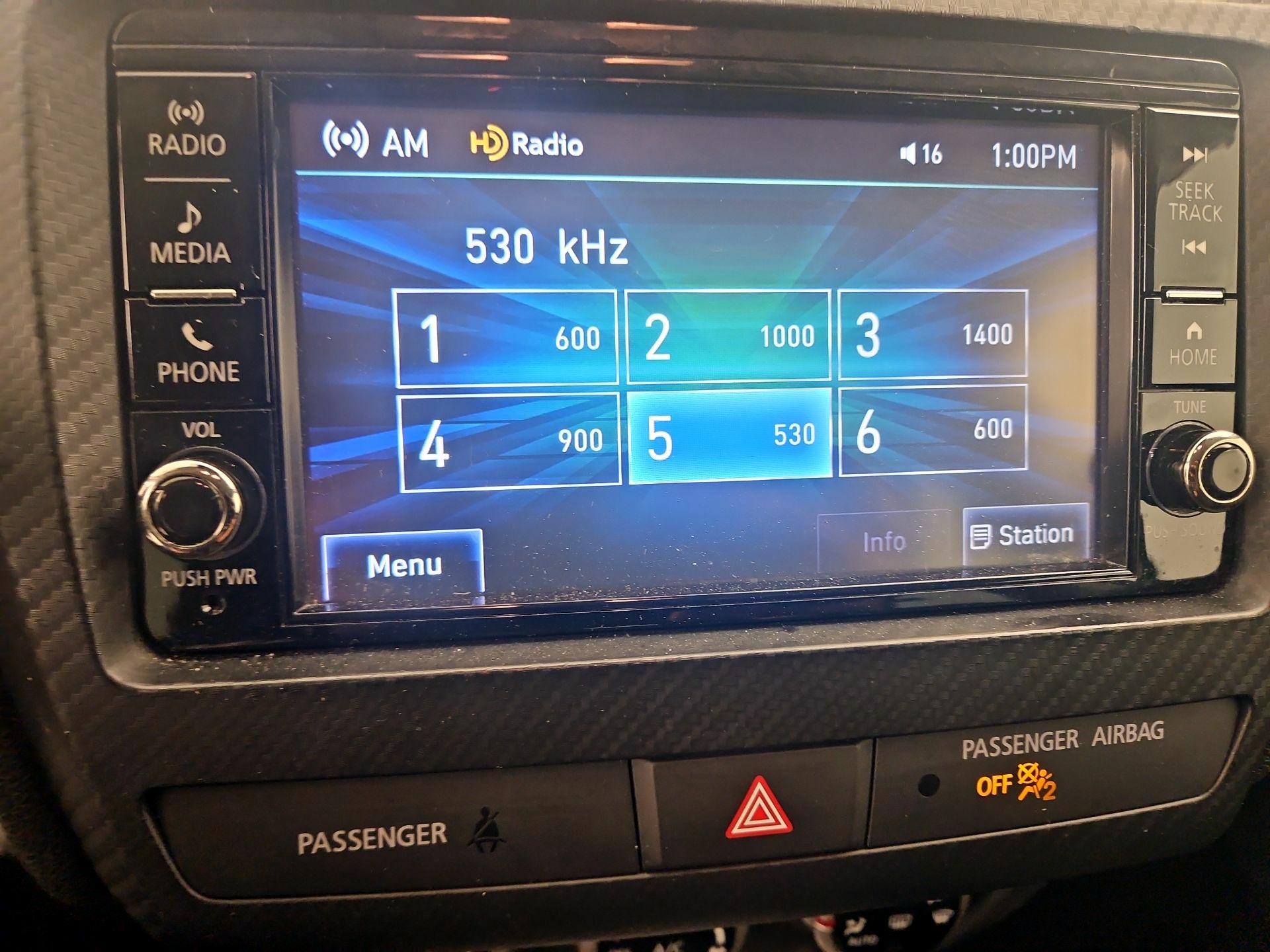 Thumbnail: 2023 Mitsubishi Outlander Sport - 15