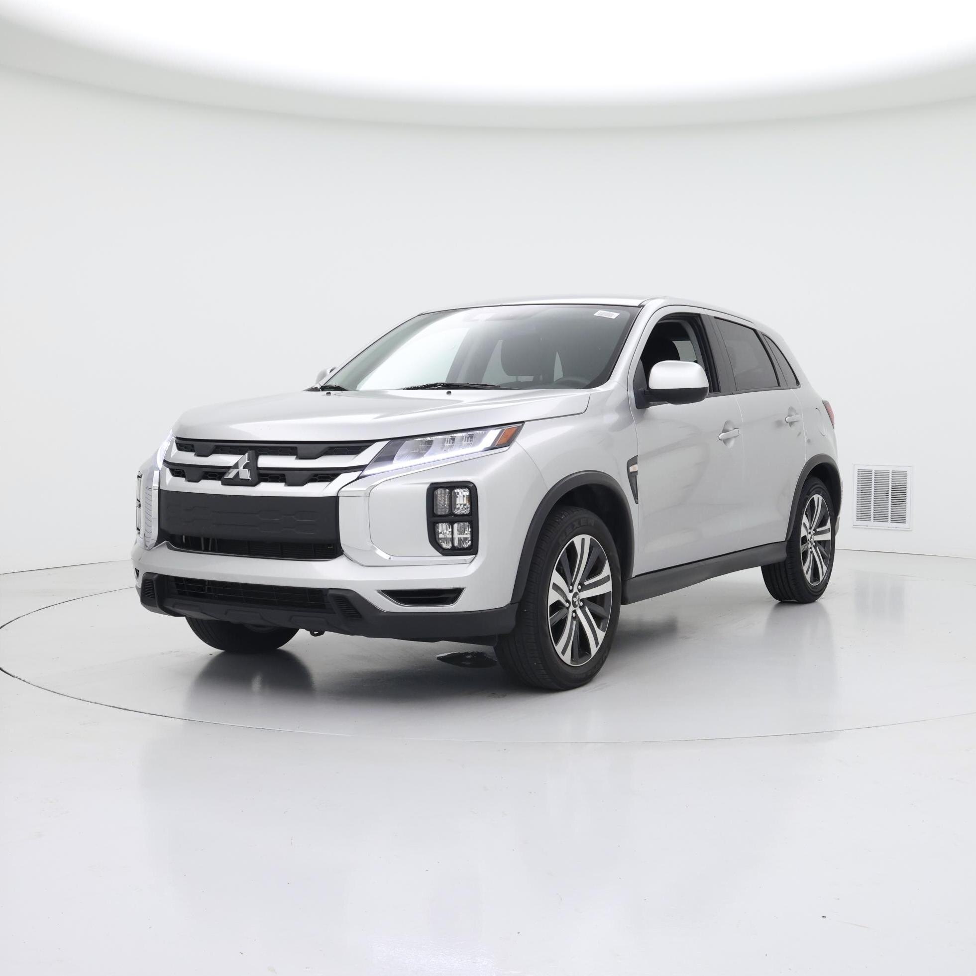 Thumbnail: 2023 Mitsubishi Outlander Sport - 4