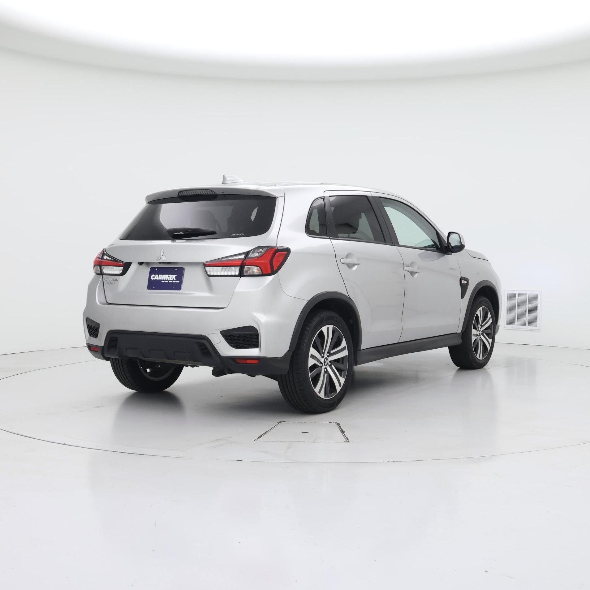 Thumbnail: 2023 Mitsubishi Outlander Sport - 8