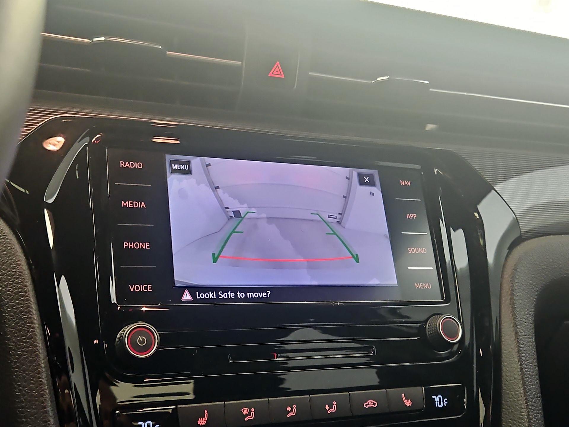 Thumbnail: 2021 Volkswagen Passat - 14